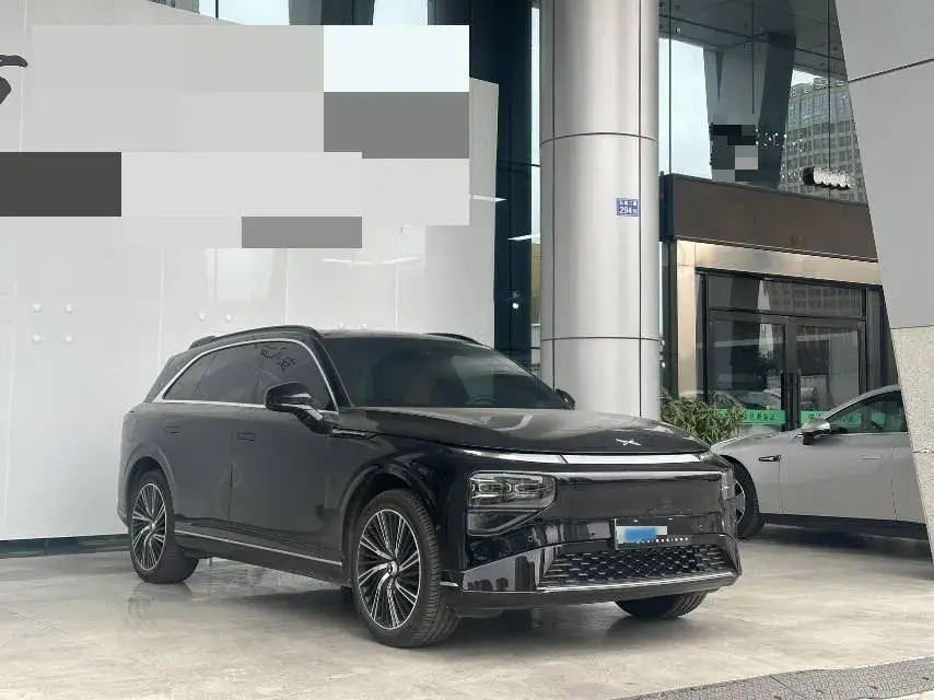 2024 XPENG G9 thumbnail 3