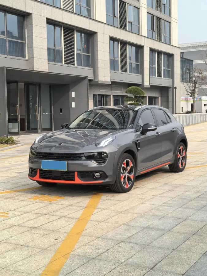 2019 LYNK&CO 02 New Energy 1.5T 180HP L3 7DCT PHEV 9.4KWH