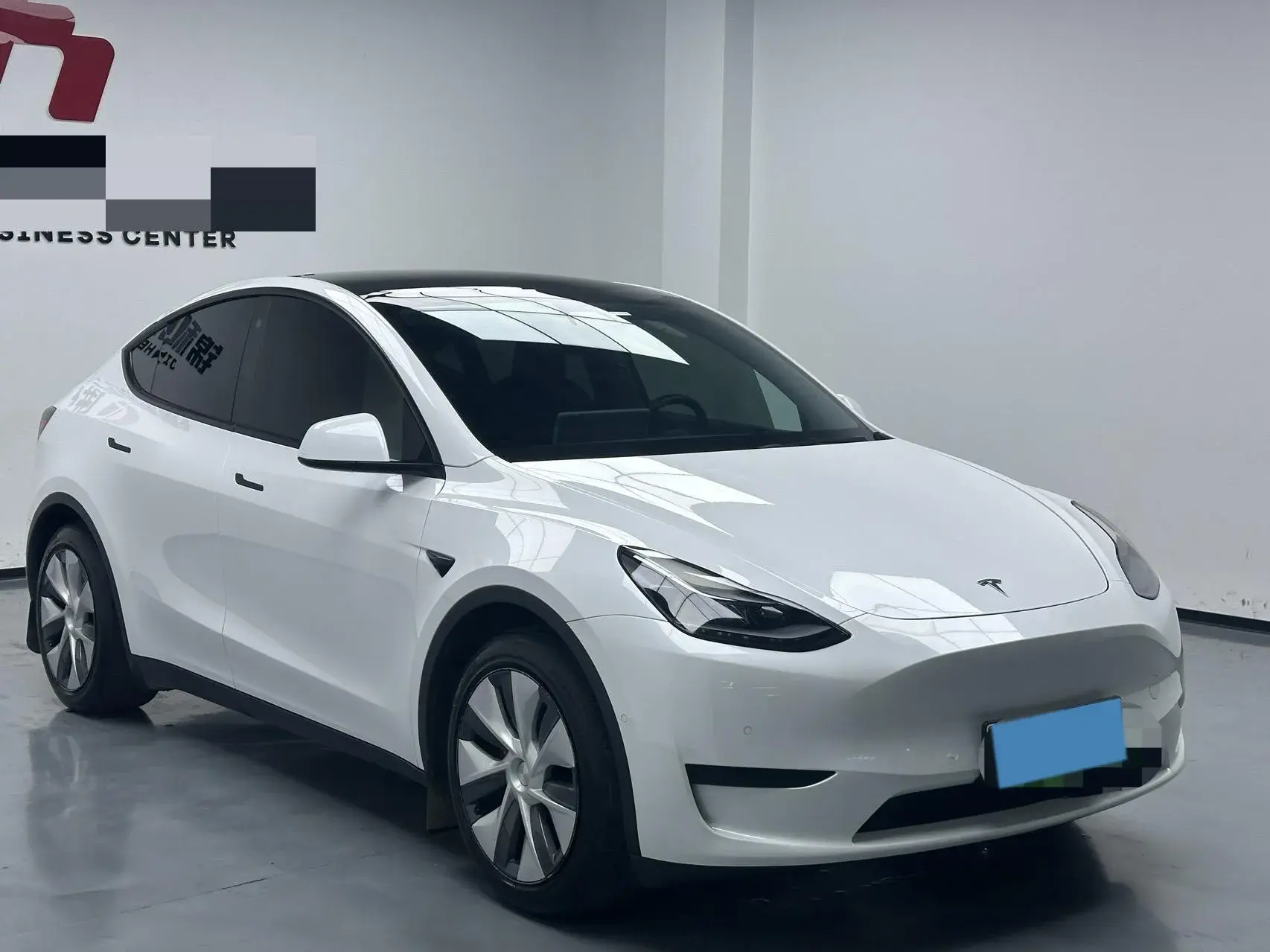 2022 TESLA MODEL thumbnail 3