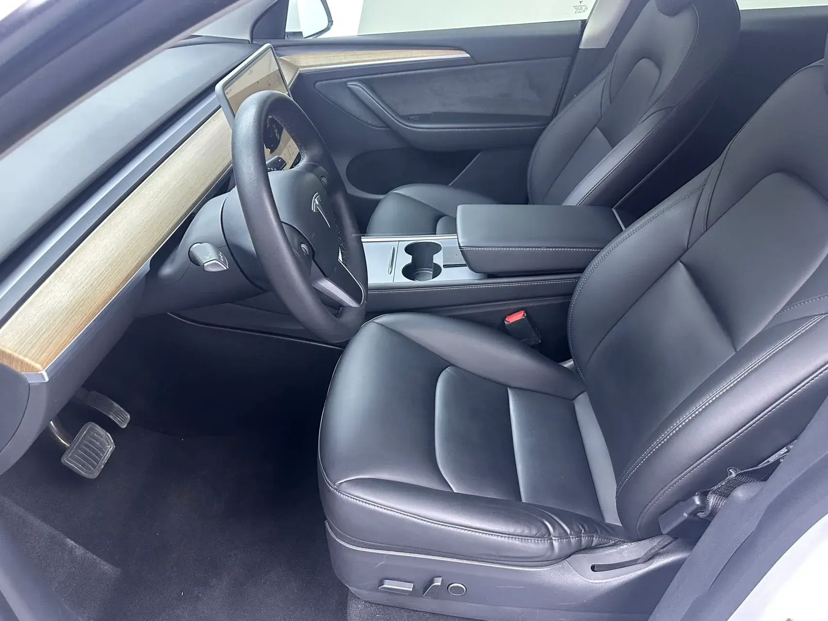 2022 TESLA MODEL thumbnail 4