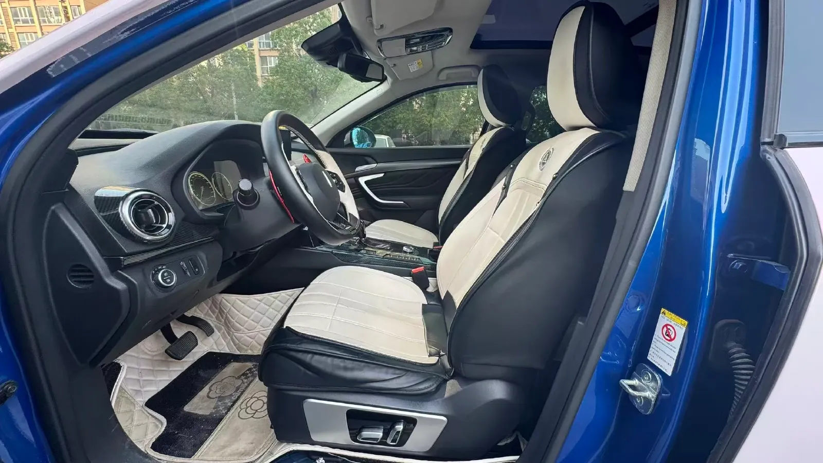 2017 Zotye T700 2.0T 190HP L4 8AT,autocango,china used car exporter,china ev exporter,chinese used car exporter,chinese used ev exporter