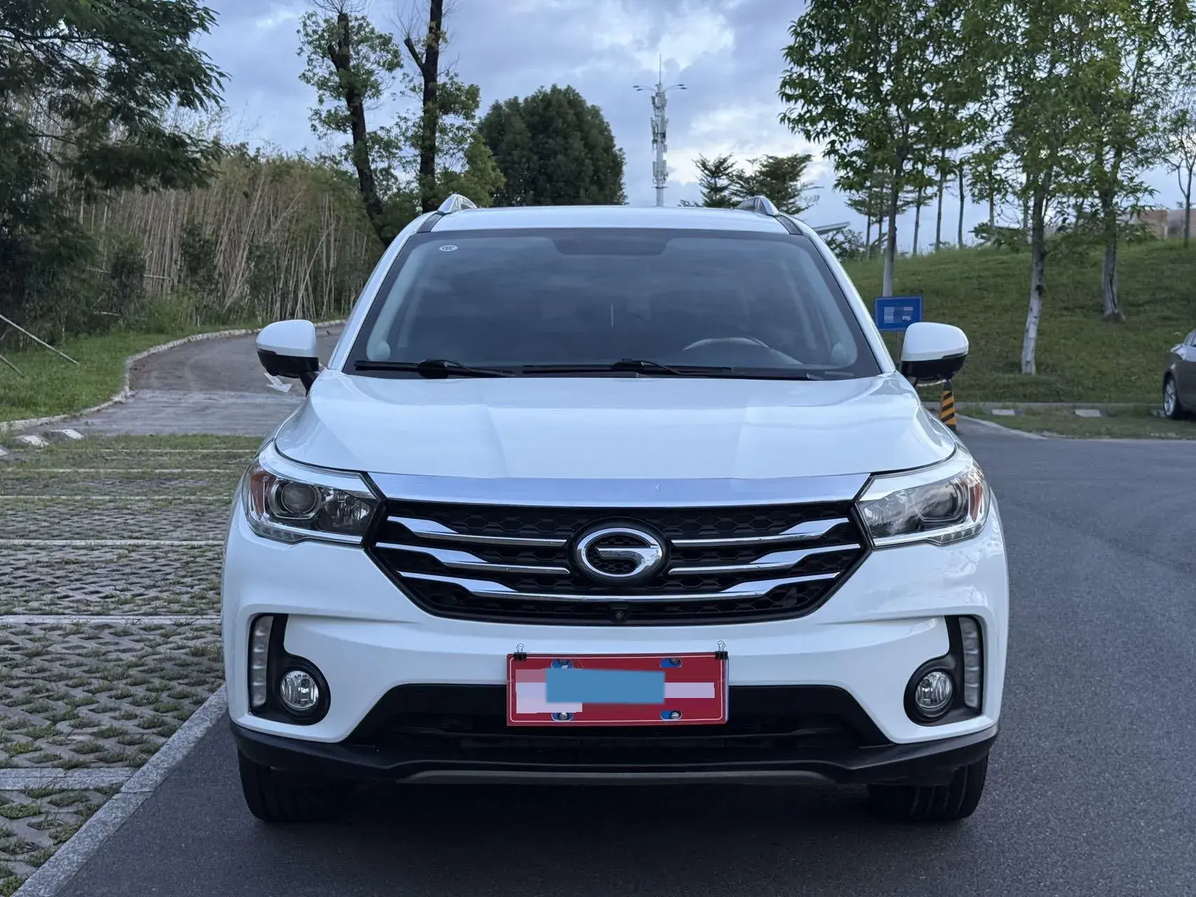 2017 GAC TRUMPCHI thumbnail 2