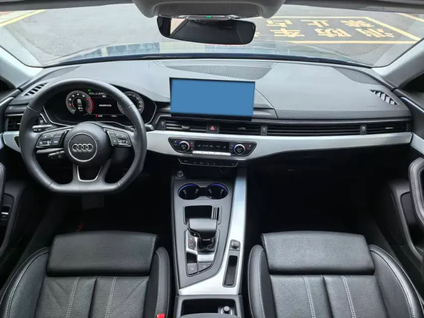 2022 AUDI A4L thumbnail 4