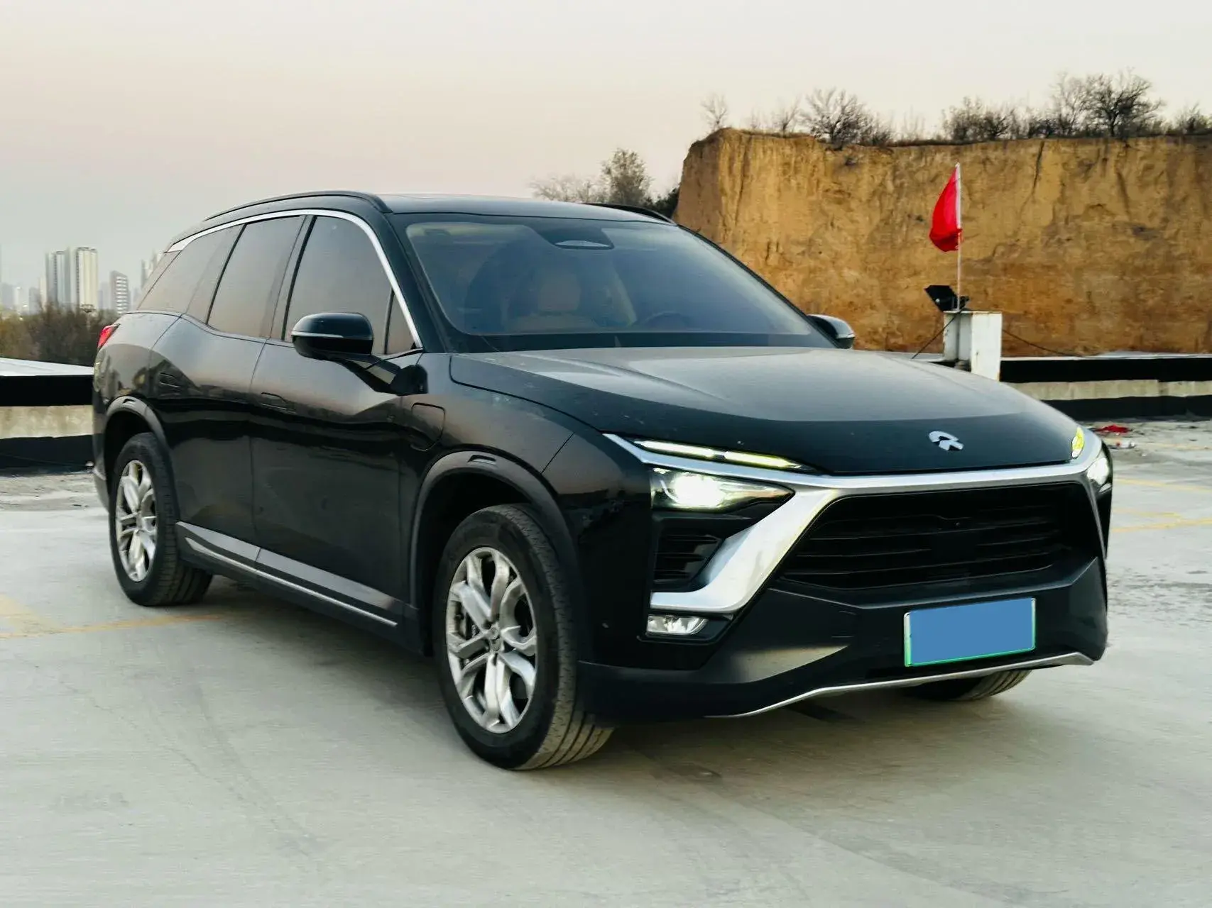 2019 NIO ES6 thumbnail 3