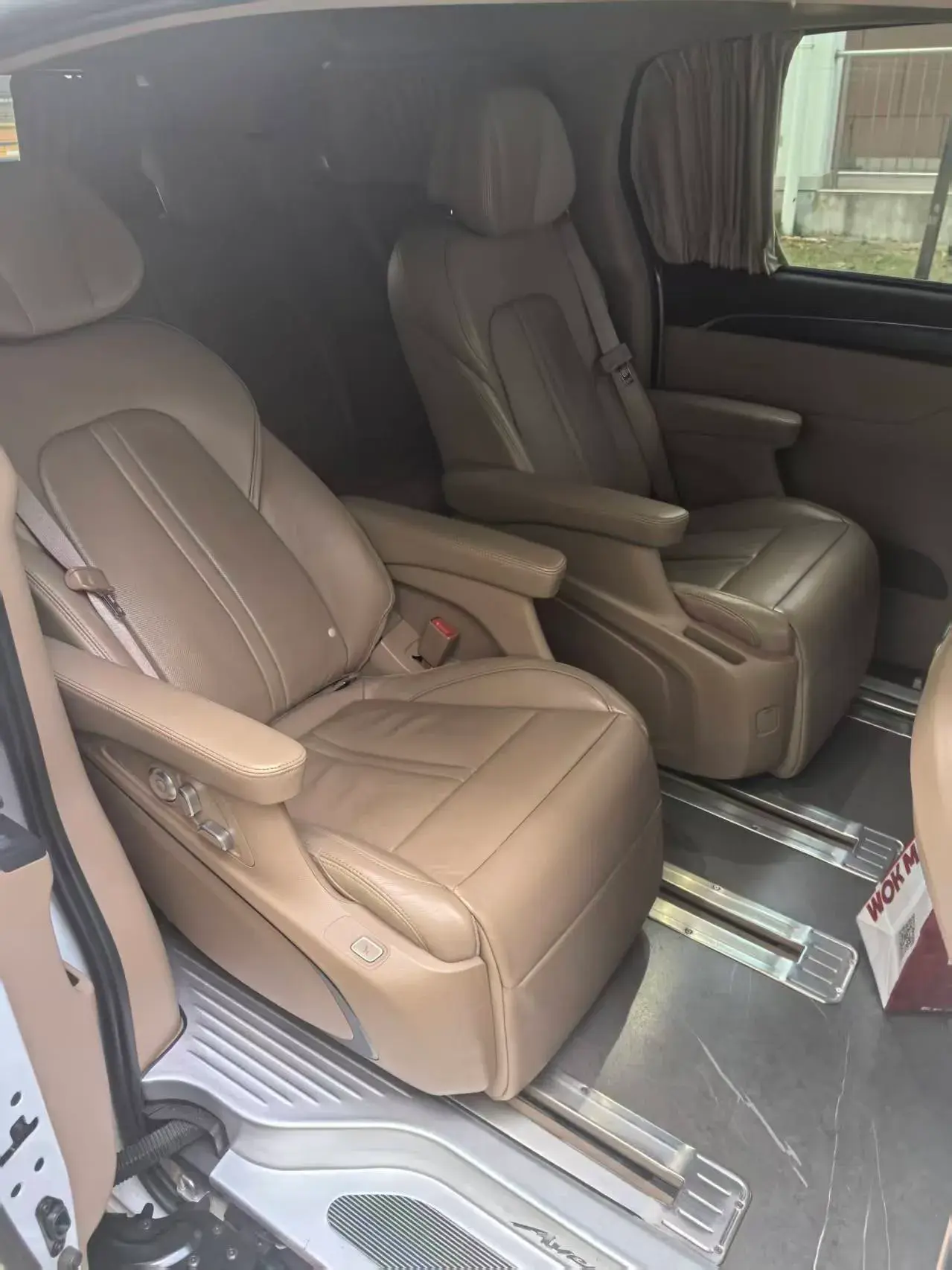 2021 BUICK GL8 thumbnail 3