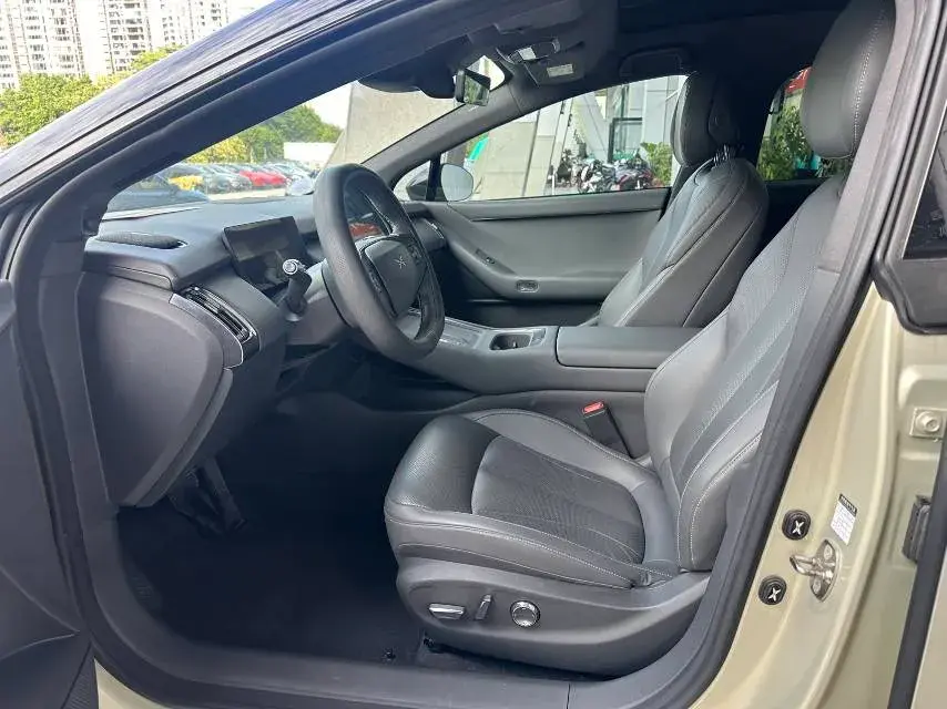 2024 XPENG P7+ thumbnail 4