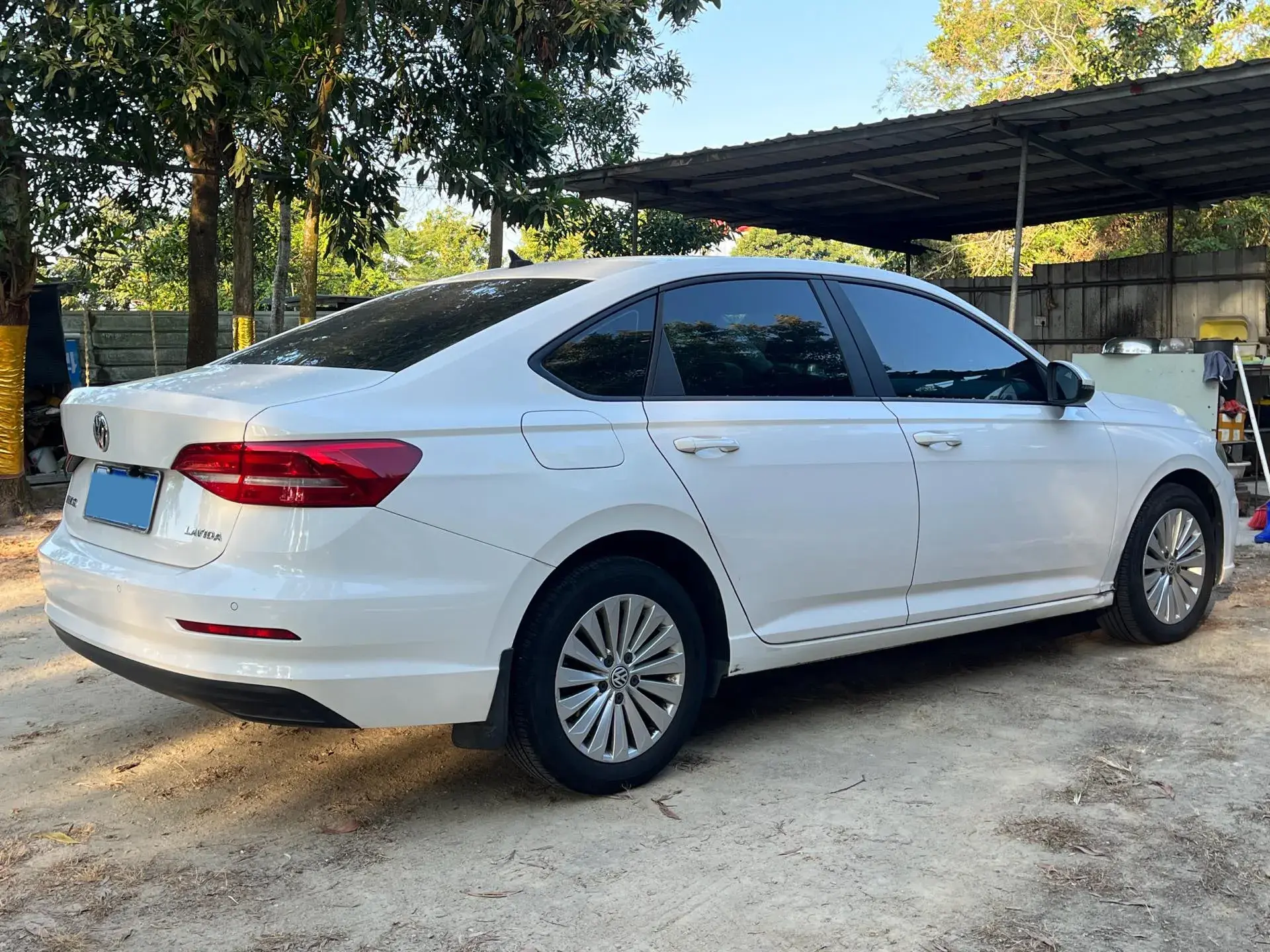 2019 VOLKSWAGEN LAVIDA thumbnail 4