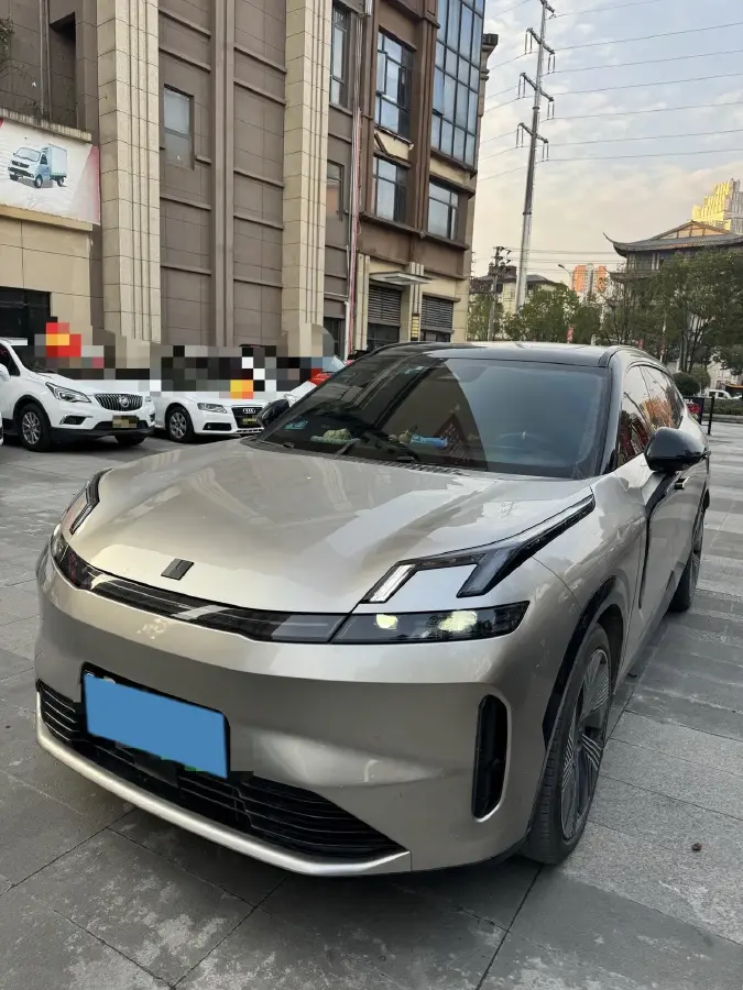 2023 LYNK&CO 08 EM-P 1.5T 163HP L4 3DHT PHEV 21.2KWH