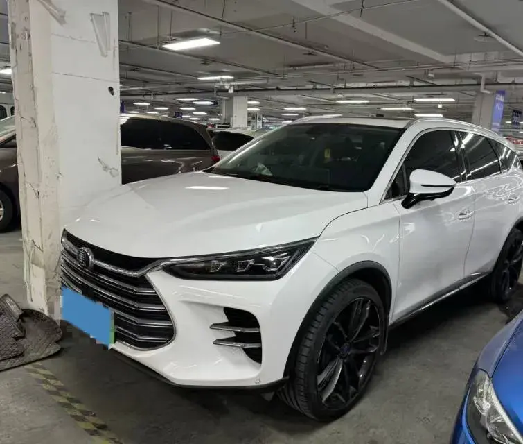 2018 BYD TANG view 1
