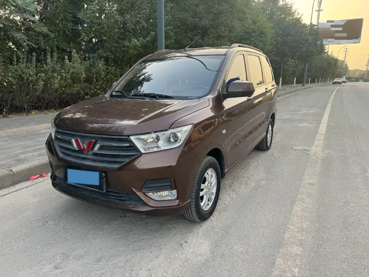 2021 WuLing HongGuang 1.5L 99HP L4 6MT