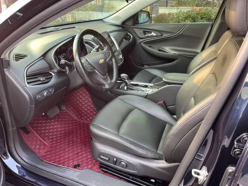 2021 CHEVROLET MALIBU thumbnail 4