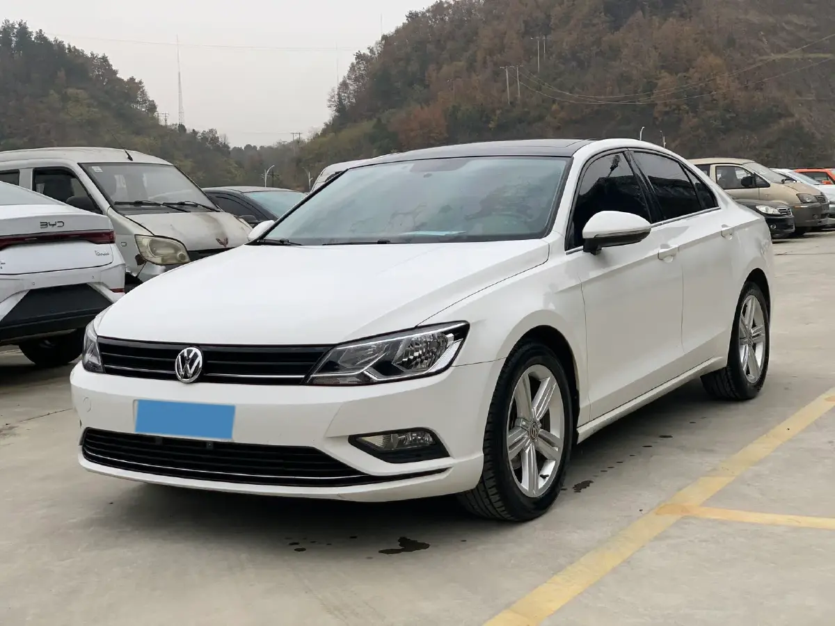 2017 Volkswagen Lamando 1.4T 150HP L4 7DCT