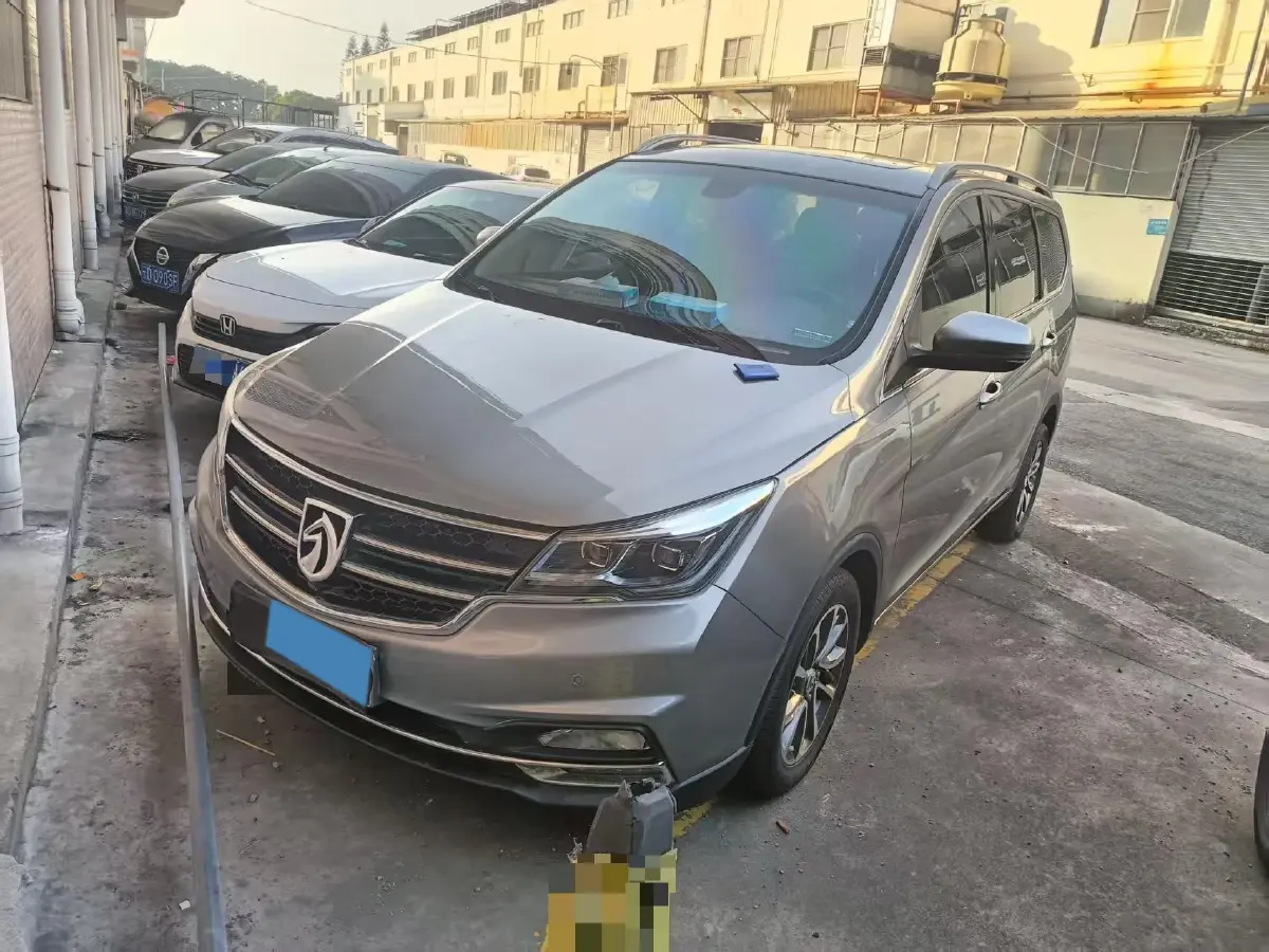2017 BaoJun 730 1.5T 150HP L4 6MT