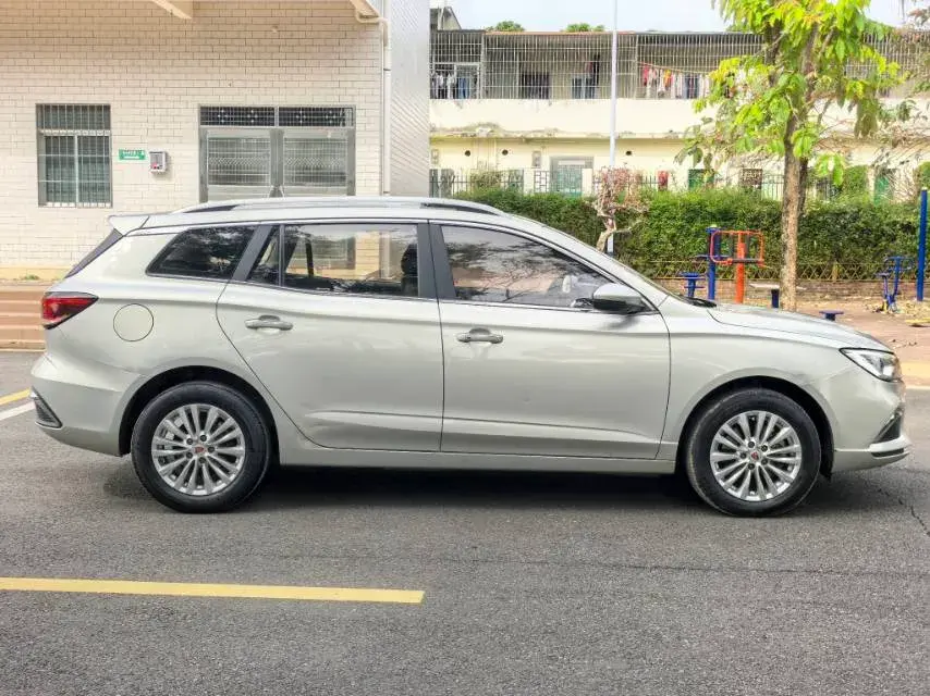 2019 ROEWE EI5 thumbnail 3