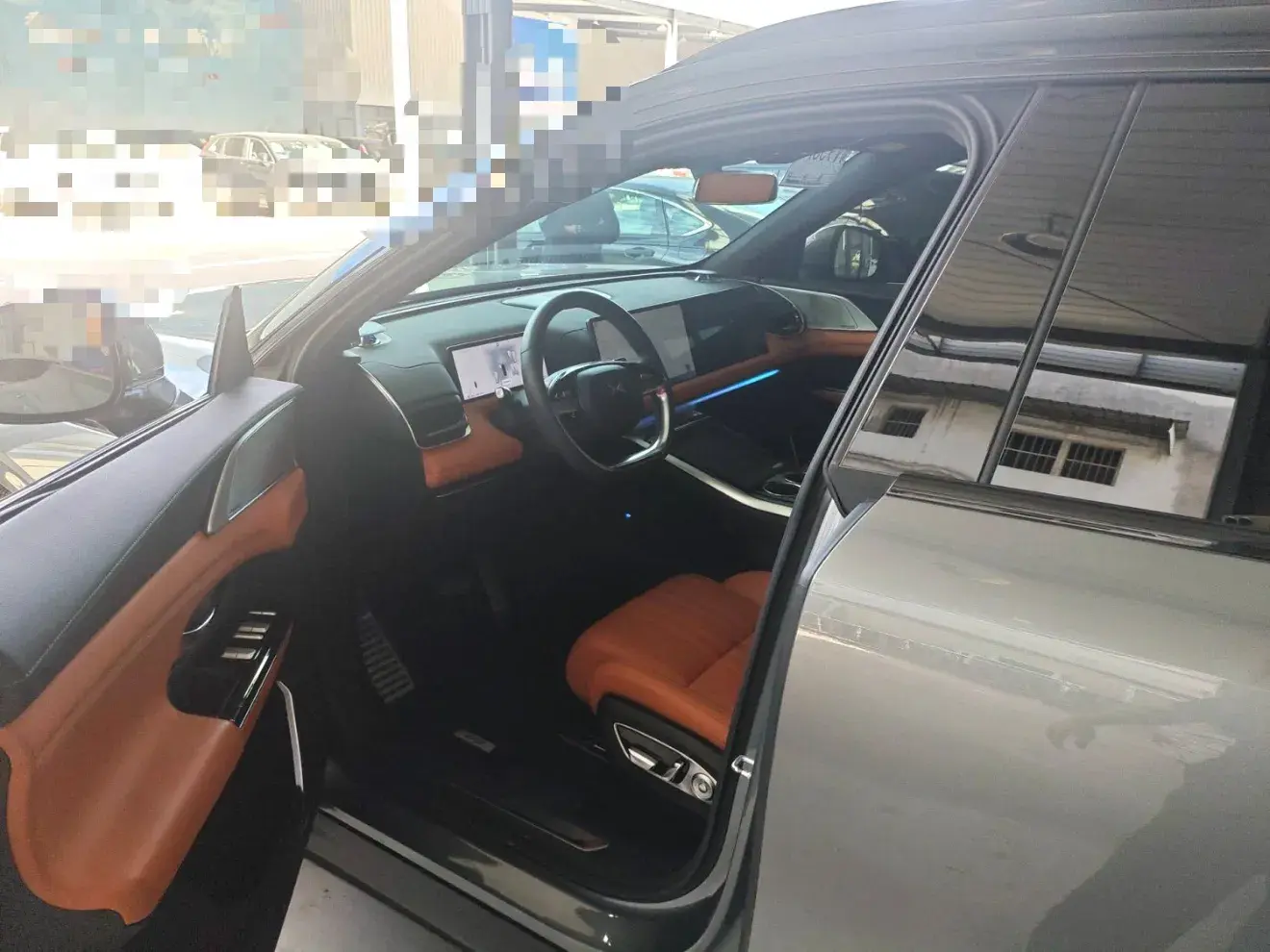 2022 XPENG G9 thumbnail 2