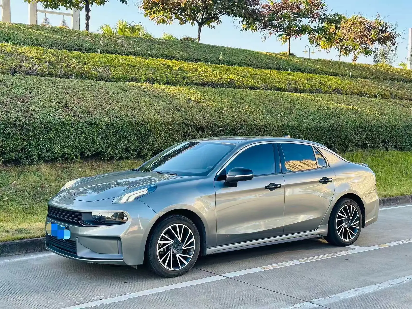 2021 LYNK&CO 03 view 1