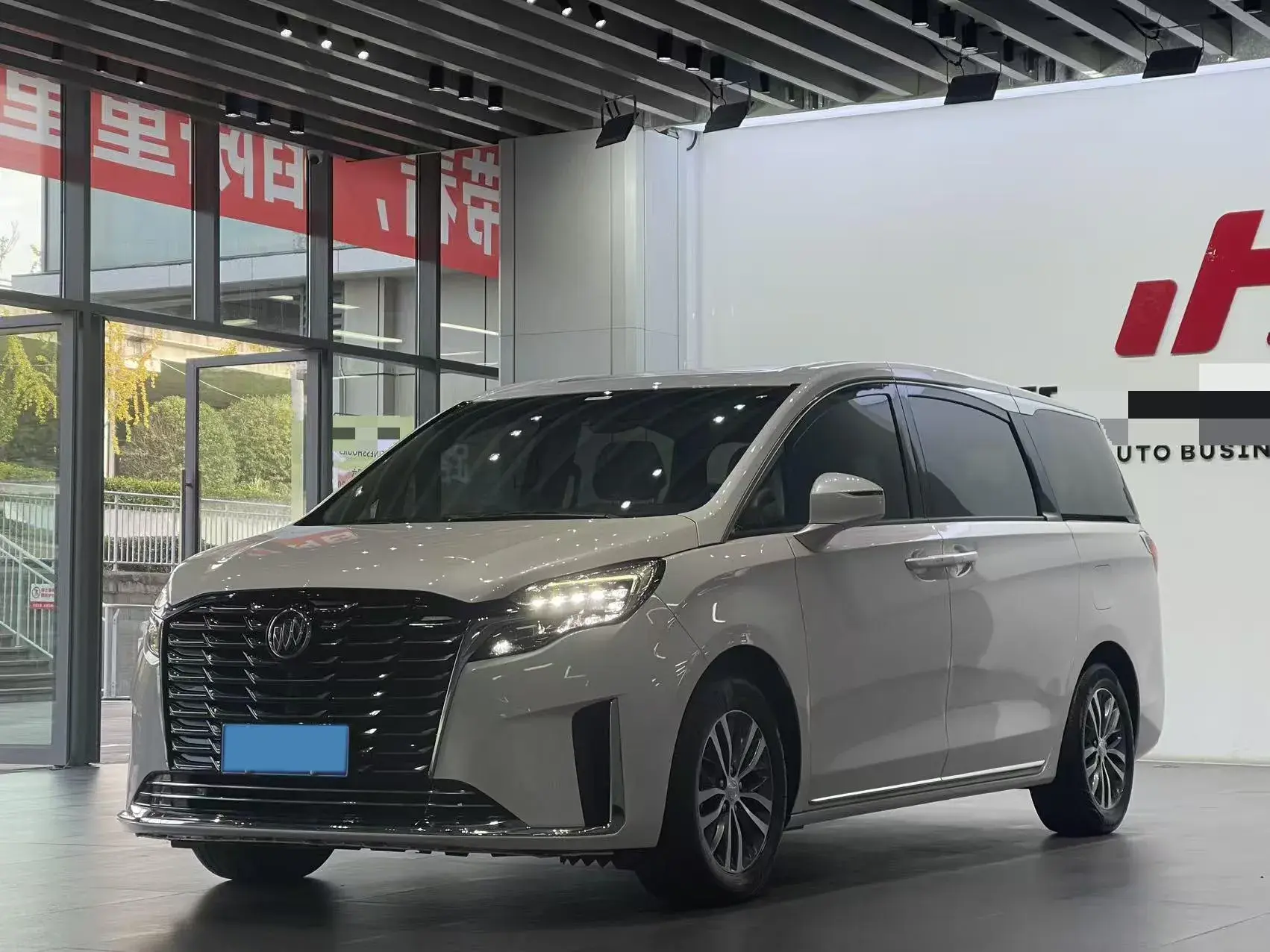 2023 BUICK GL8 view 1