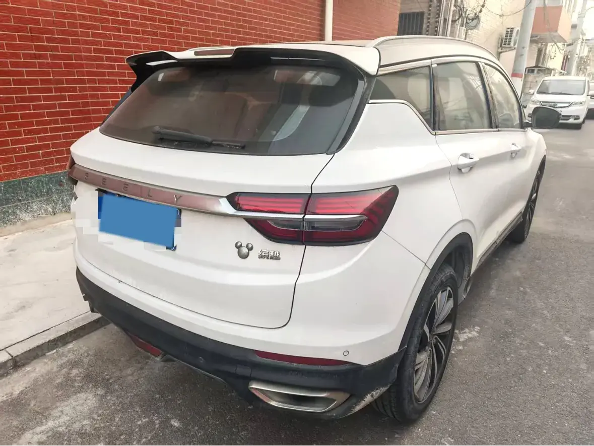 2019 GEELY COOLRAY thumbnail 2