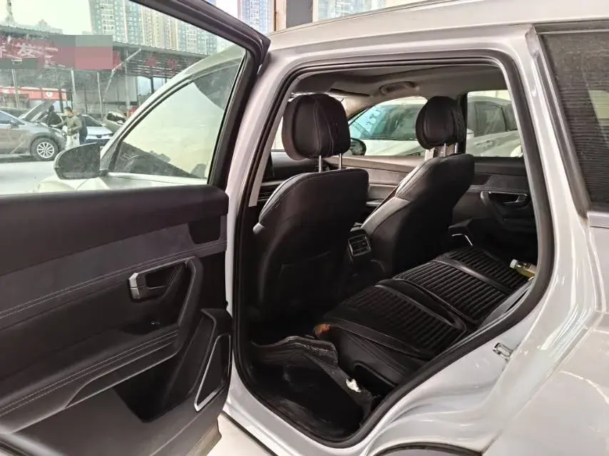 2019 BYD SONG thumbnail 4