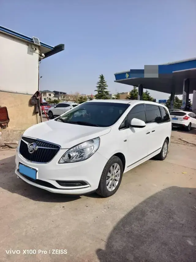 2018 BUICK GL8 view 1