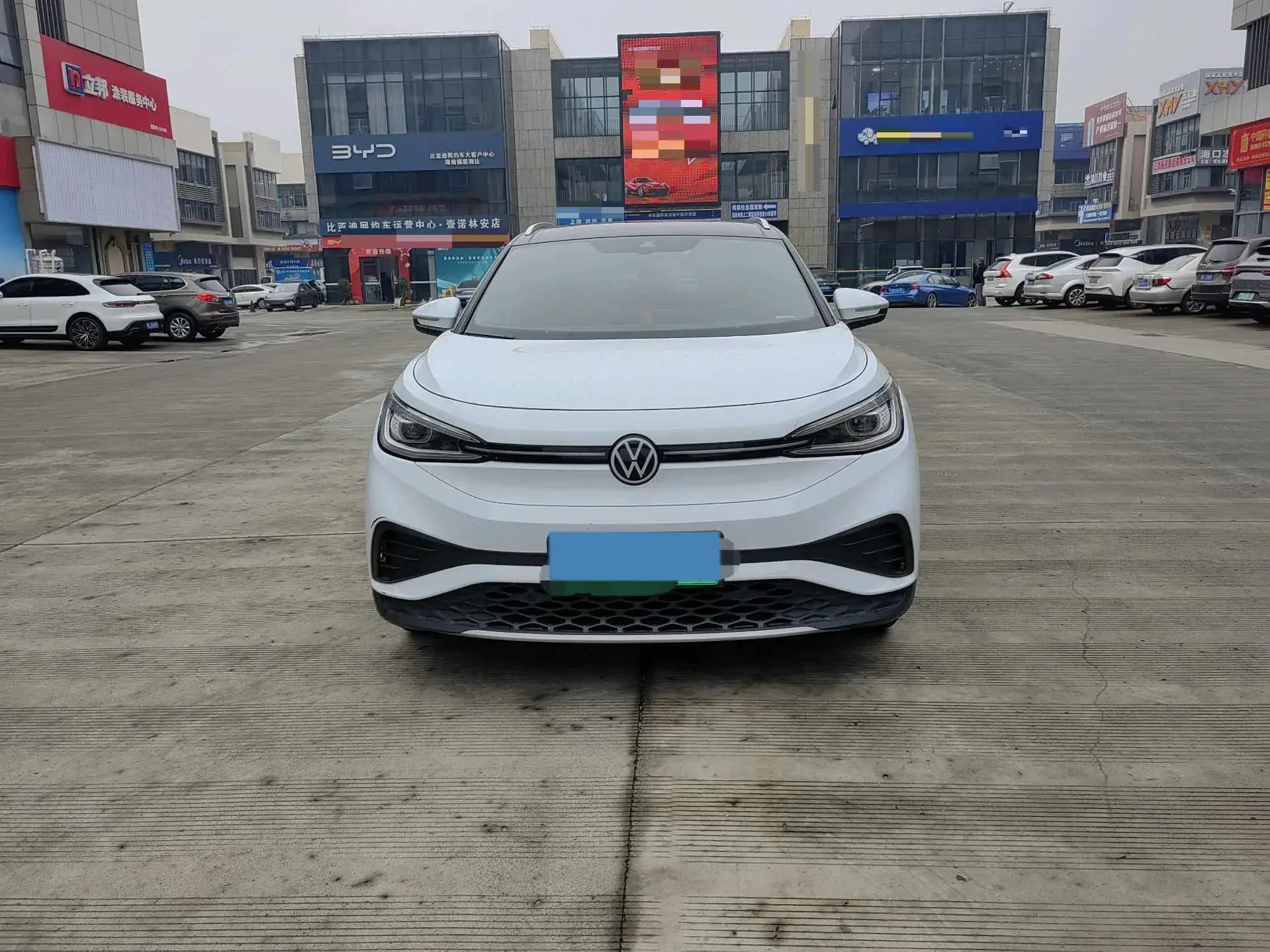 2023 VOLKSWAGEN ID.4 thumbnail 3