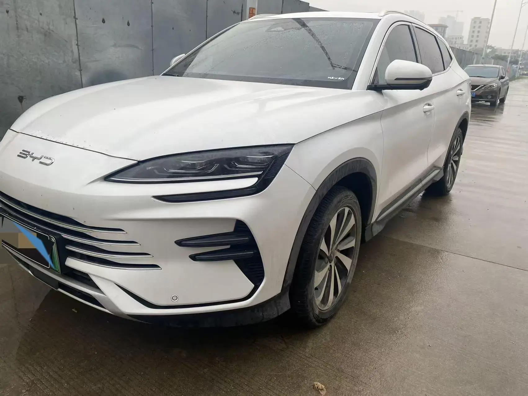 2024 BYD SONG view 1