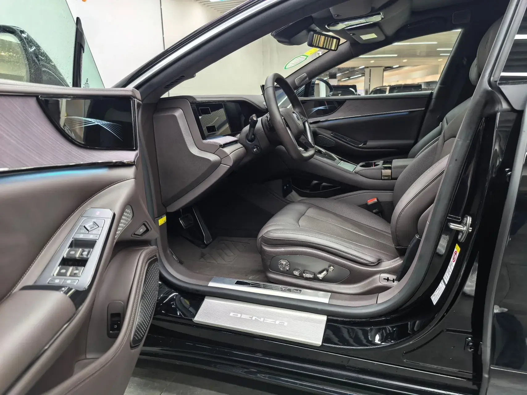 2024 DENZA DENZAZ9 thumbnail 4