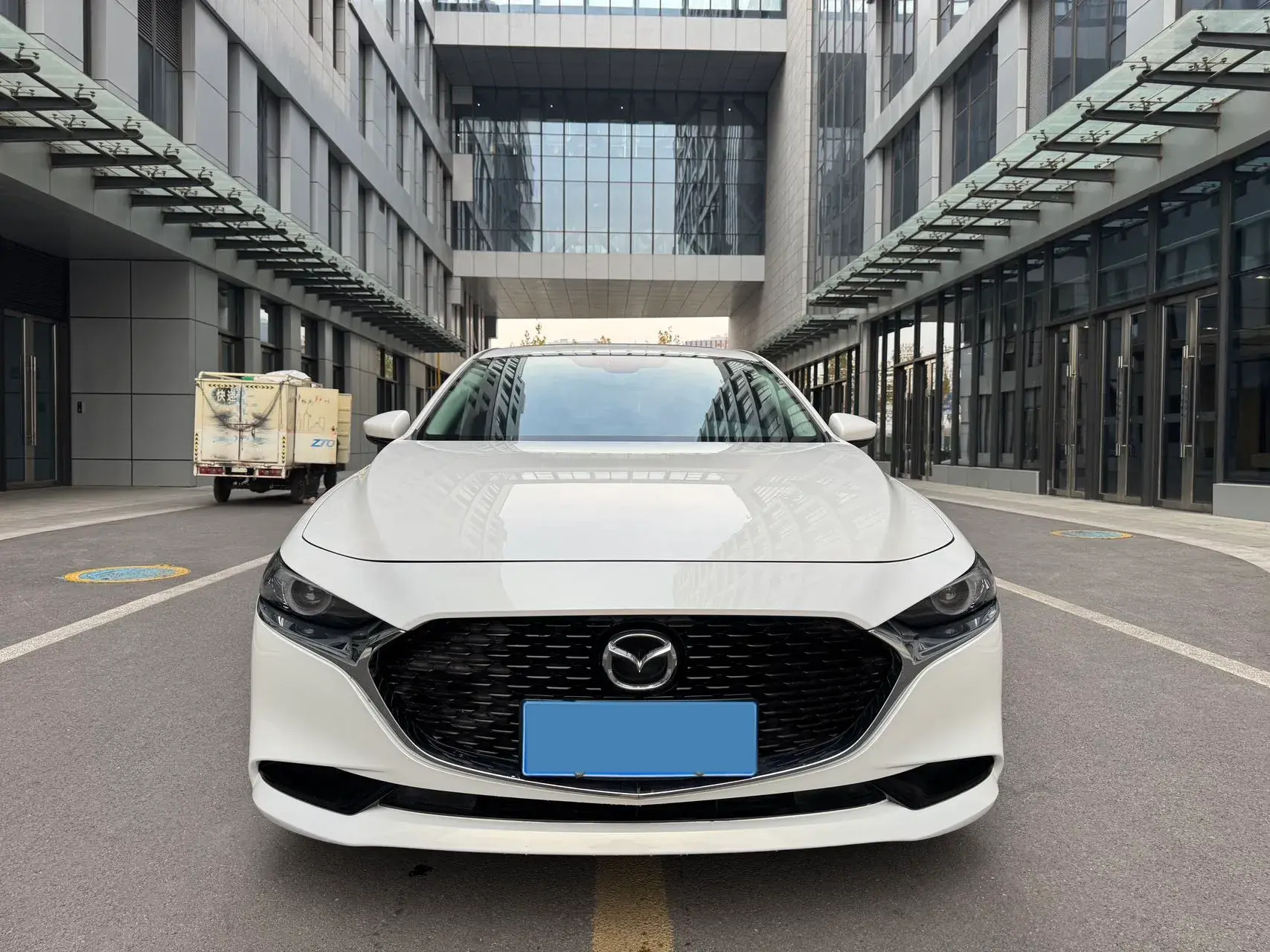 2021 MAZDA 3 thumbnail 2