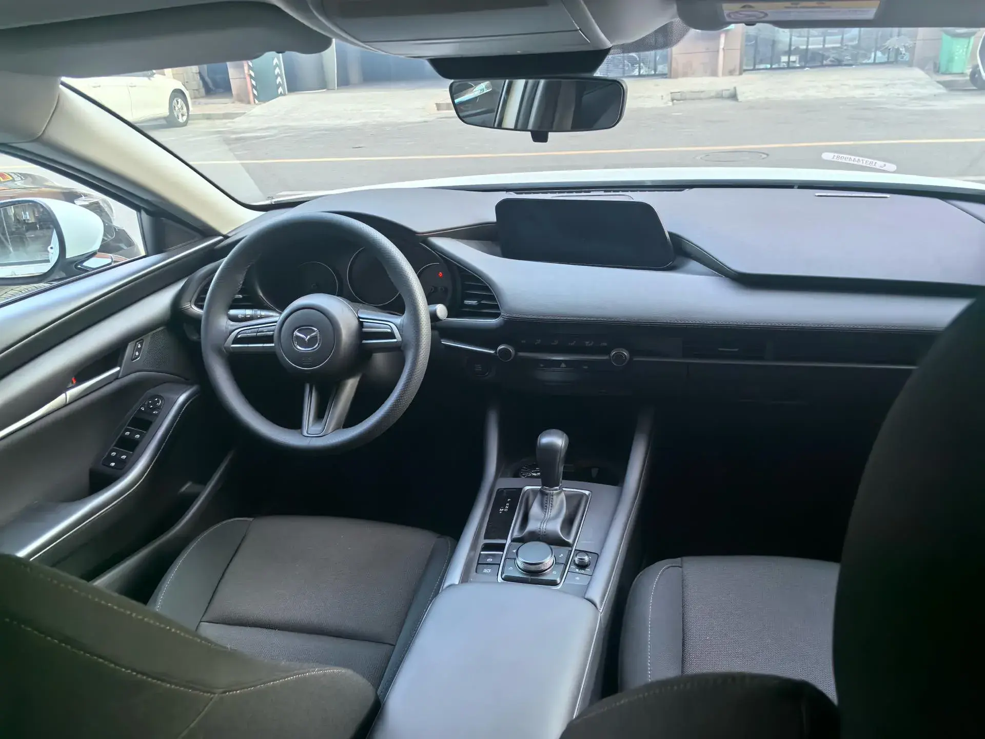 2021 MAZDA 3 thumbnail 4