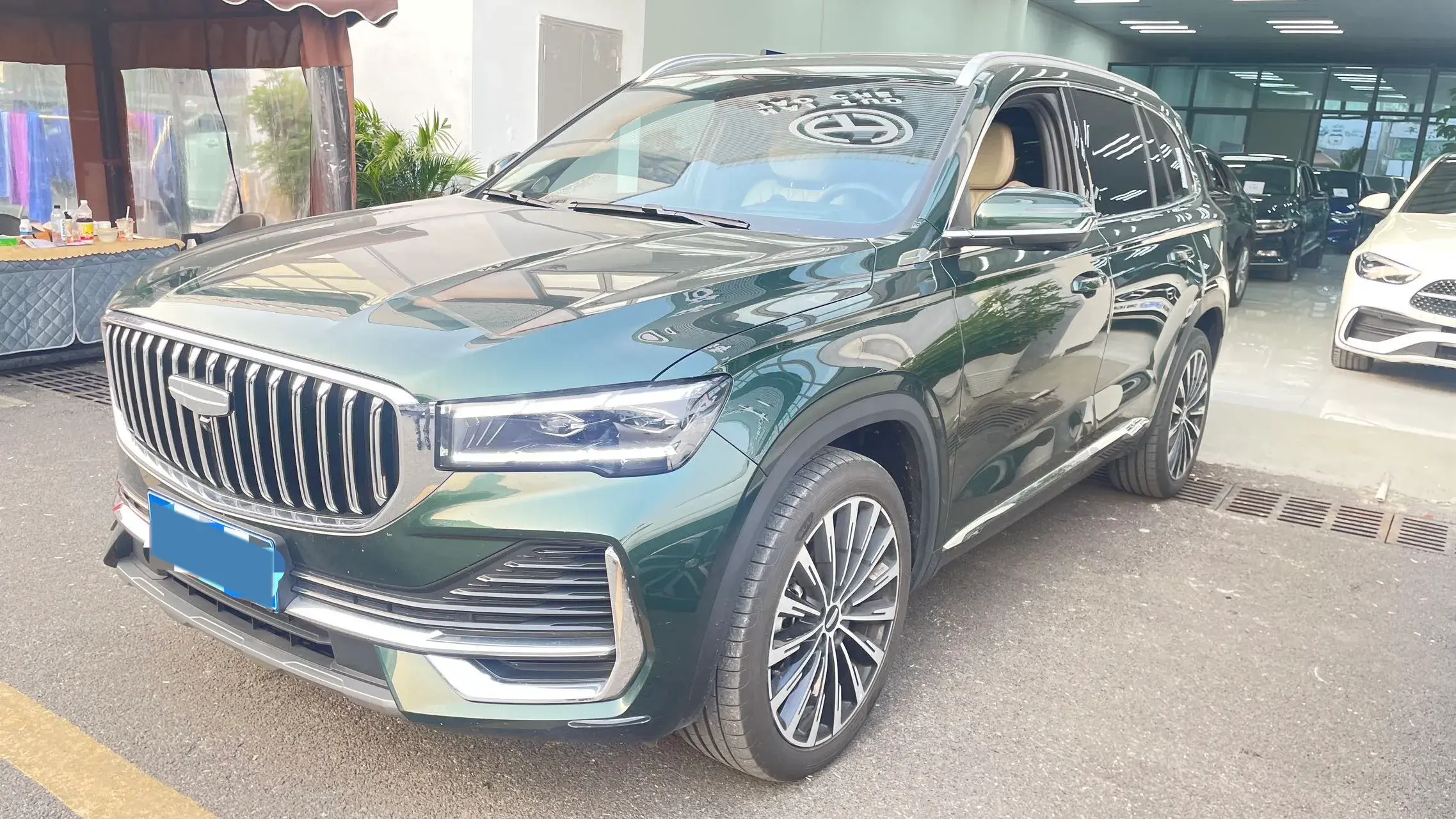 2025 GEELY MONJARO view 1