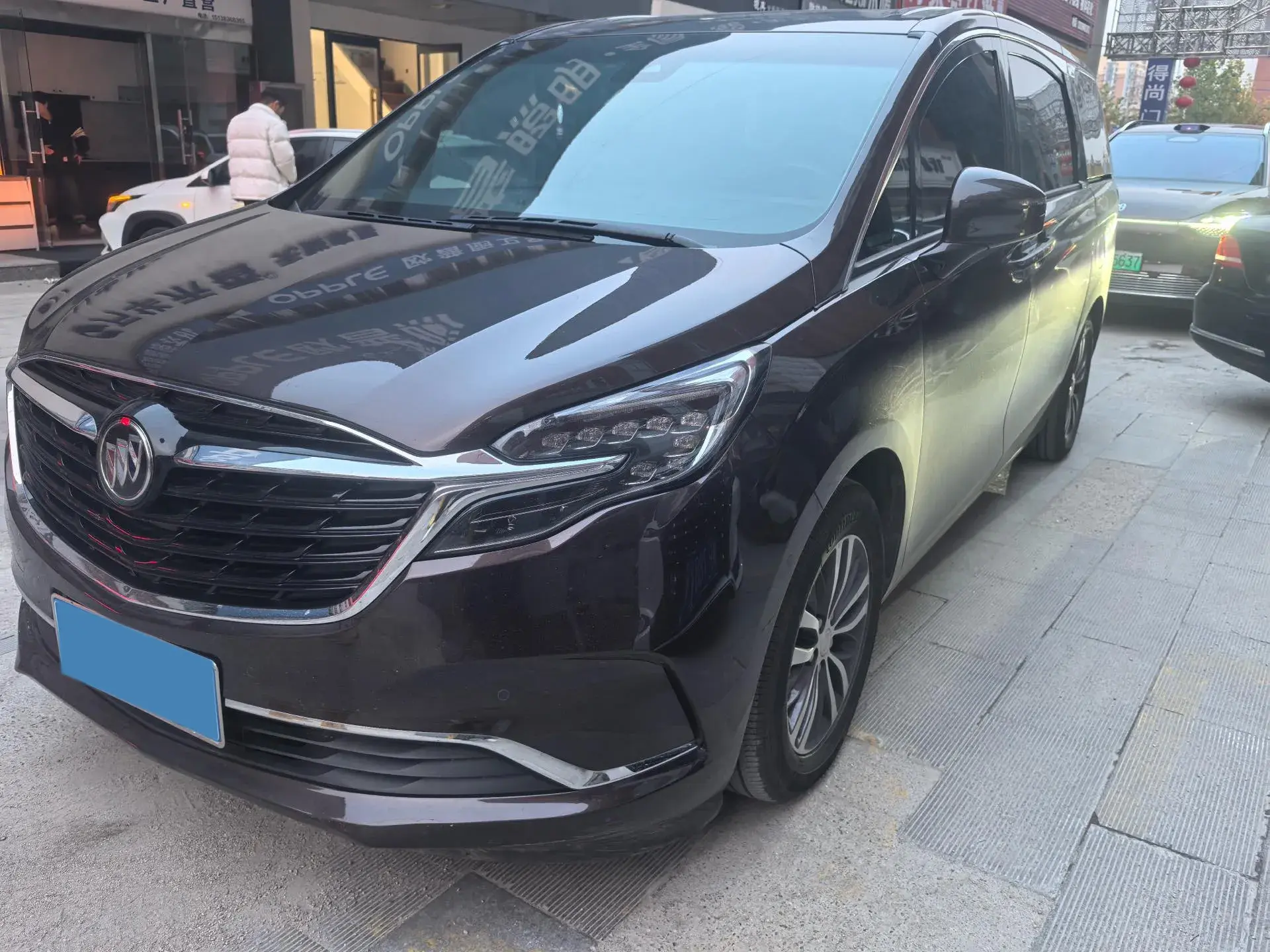 2021 BUICK GL8 view 1