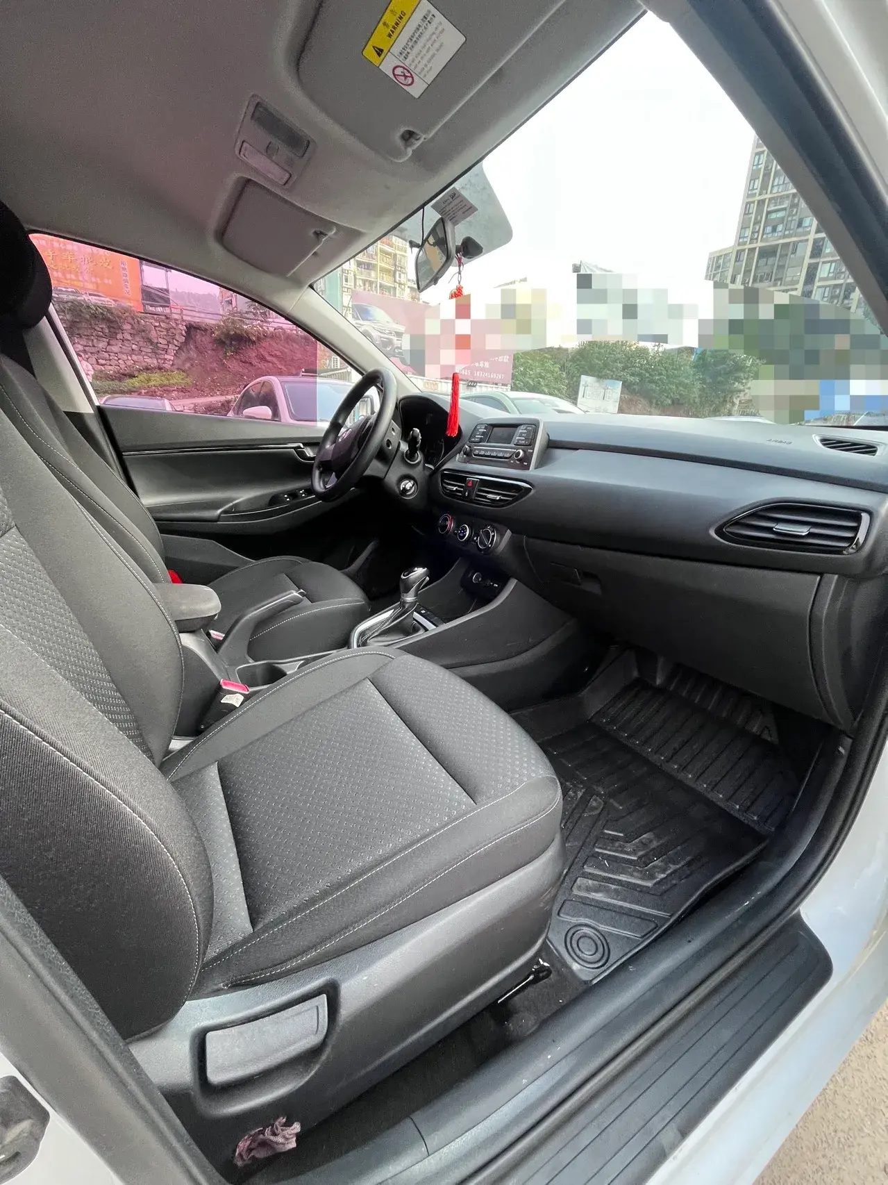 2017 HYUNDAI CELESTA thumbnail 4