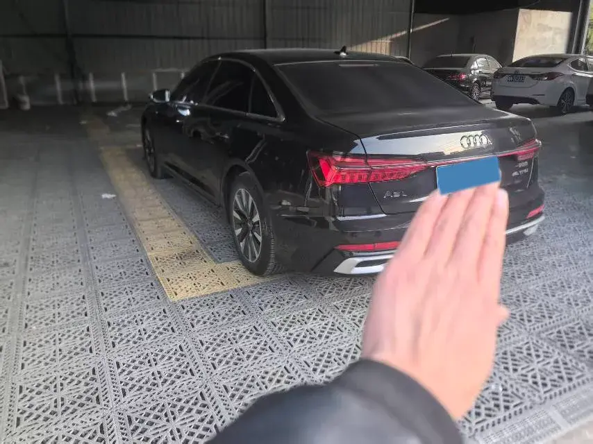 2021 AUDI A6L thumbnail 4