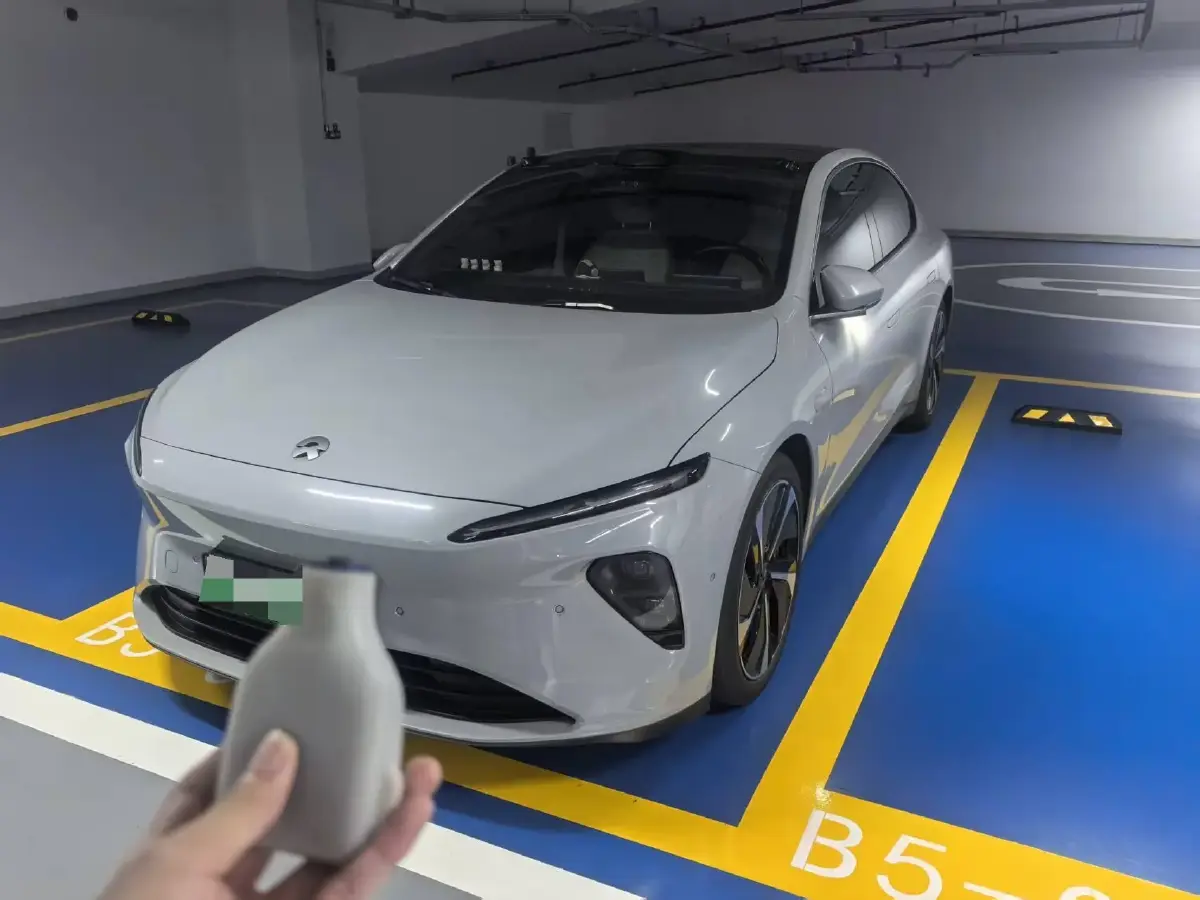 2022 NIO ET5 BEV 100KWH