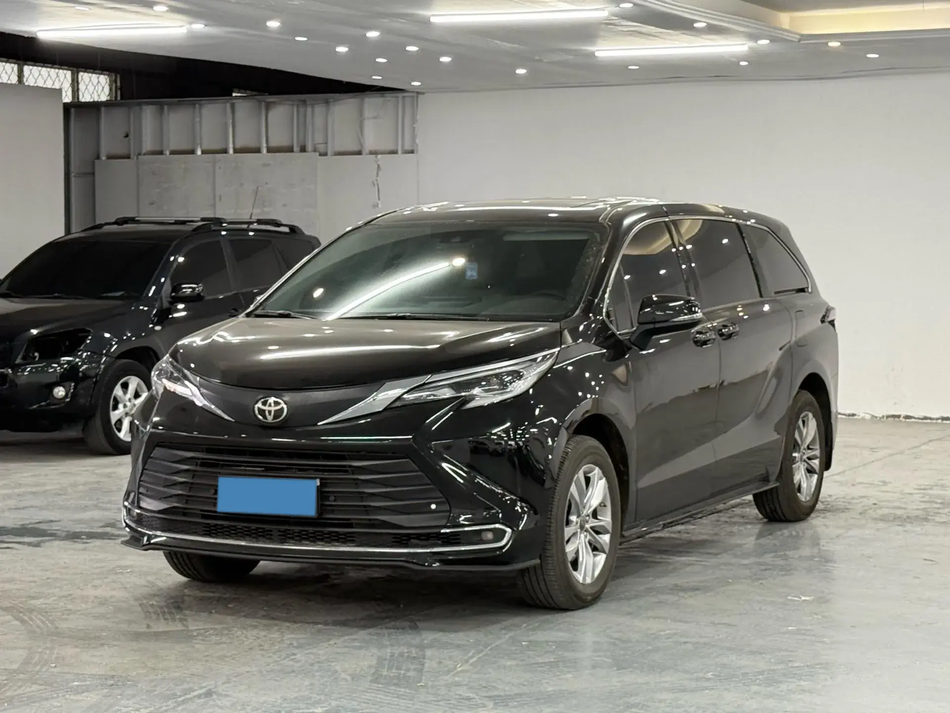 2024 TOYOTA SIENNA view 1