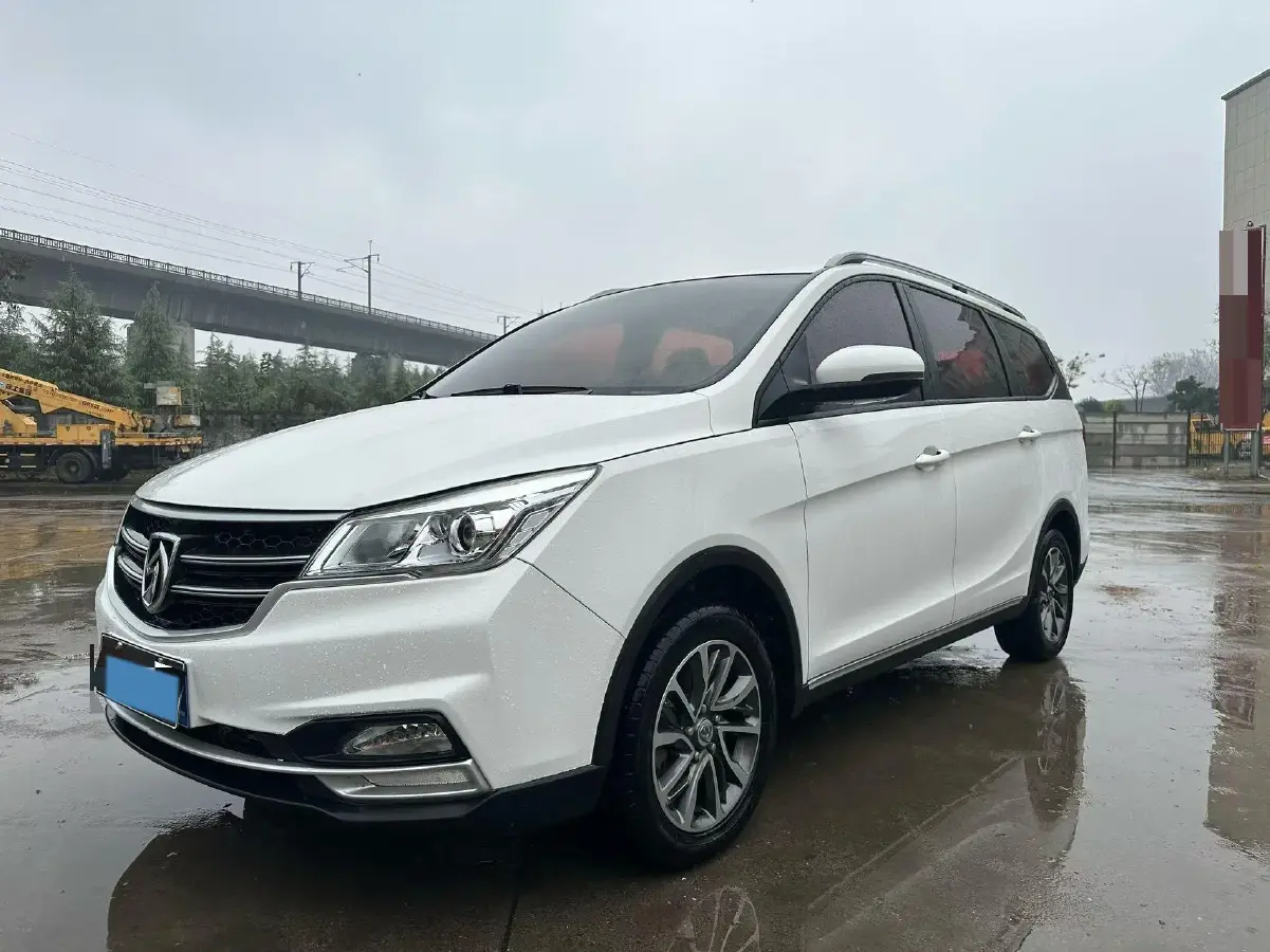 2019 BaoJun 730 1.5T 150HP L4 6DCT