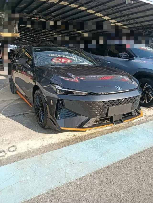 2025 CHANGAN UNI-V thumbnail 2