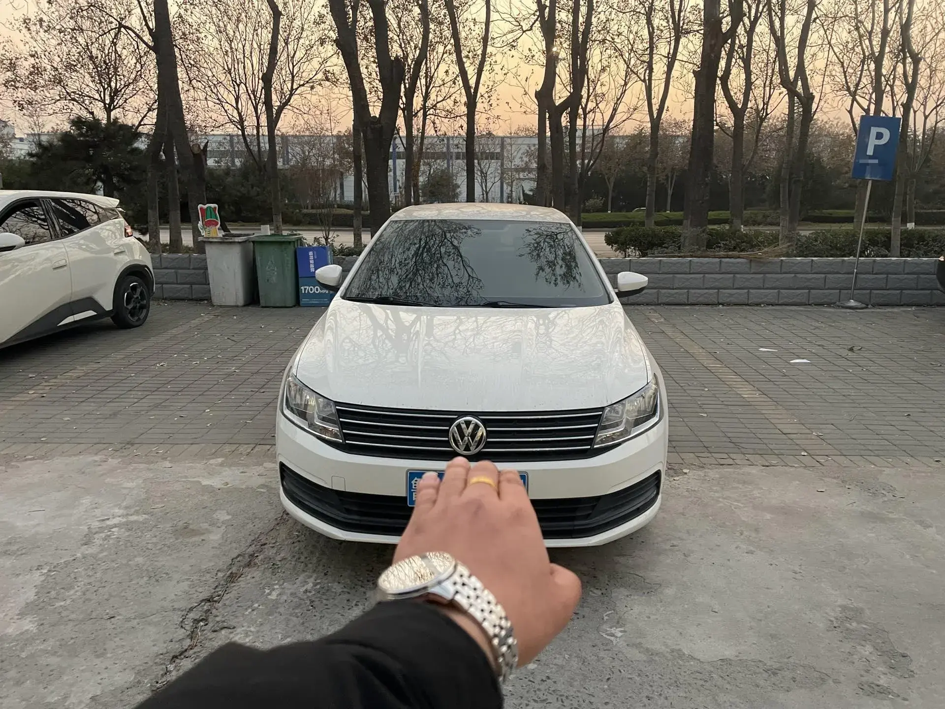 2018 VOLKSWAGEN LAVIDA thumbnail 2