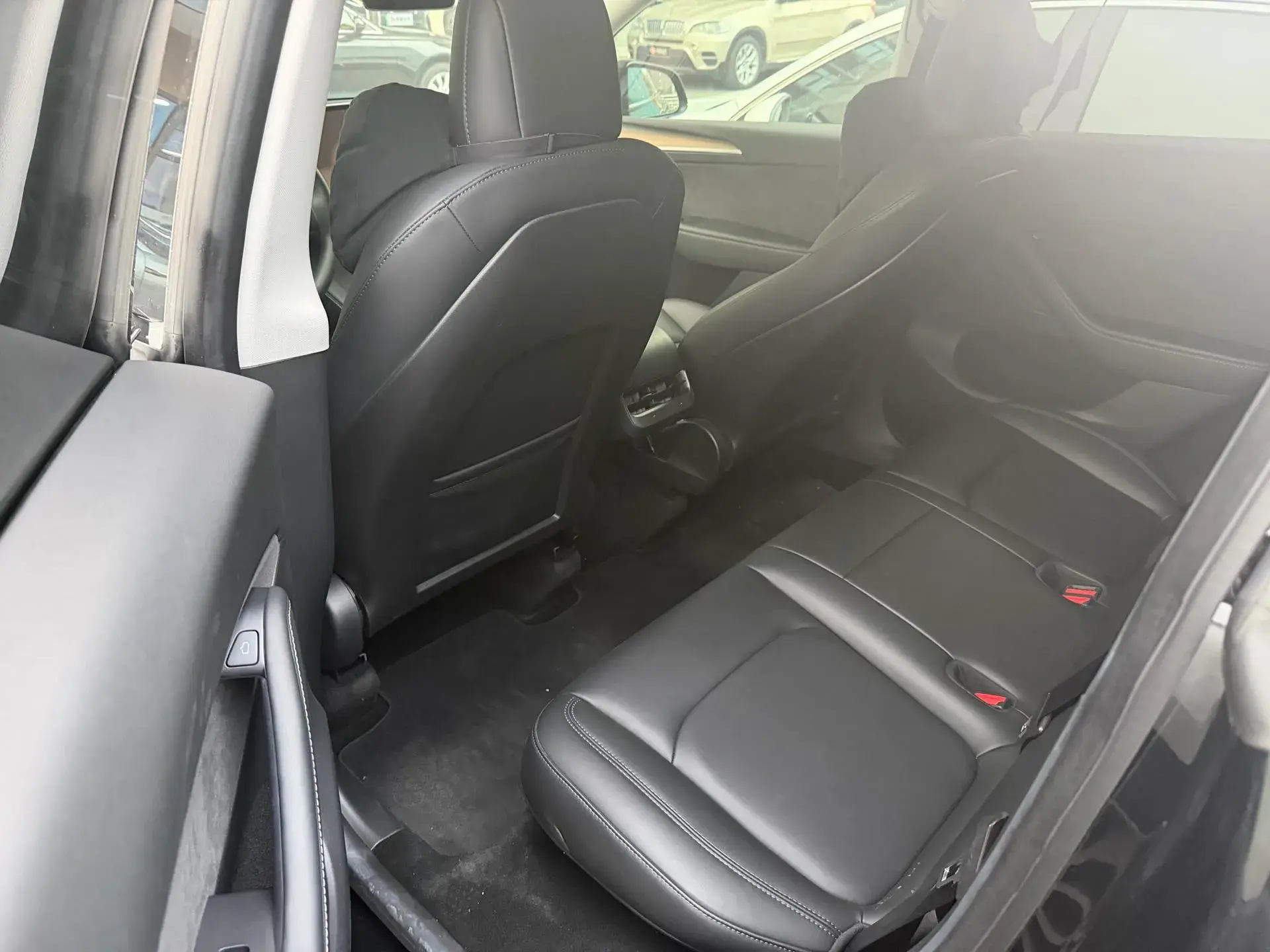 2022 TESLA MODEL thumbnail 4