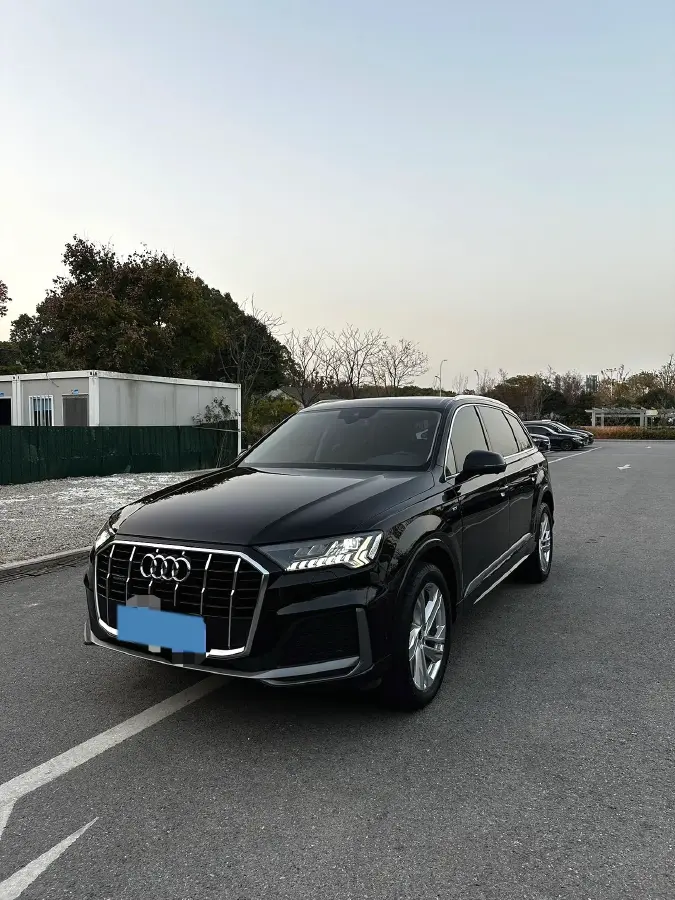 2022 Audi Q7 2.0T 245HP L4 8AT