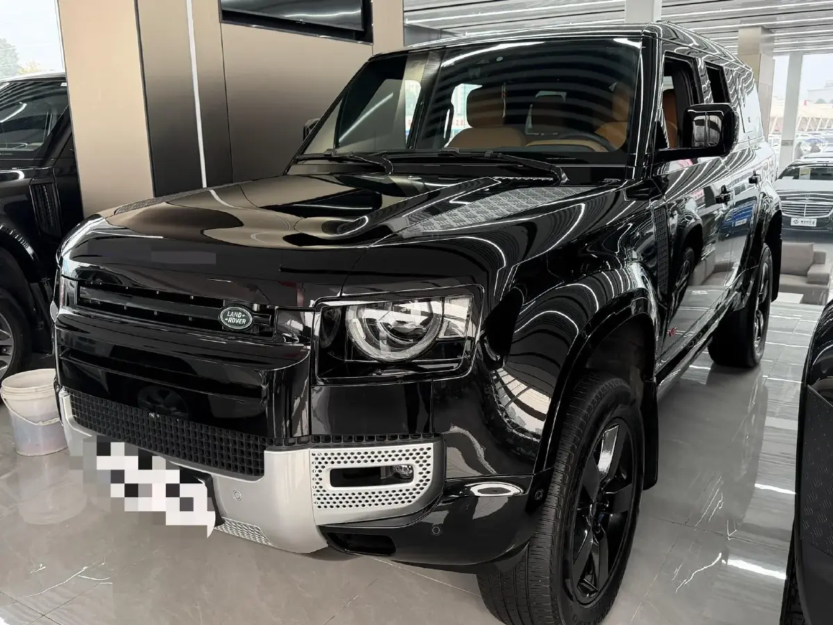 2023 Land Rover Defender 3.0T 400HP L6 8AT