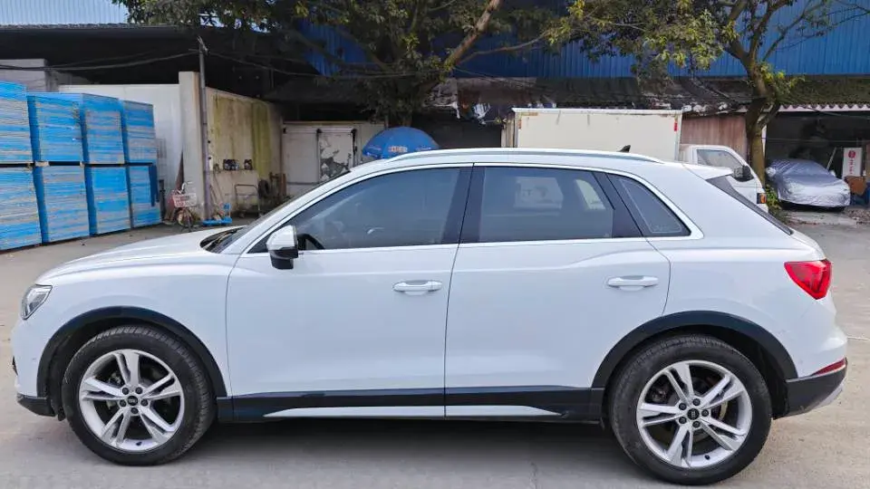 2022 AUDI Q3 thumbnail 4