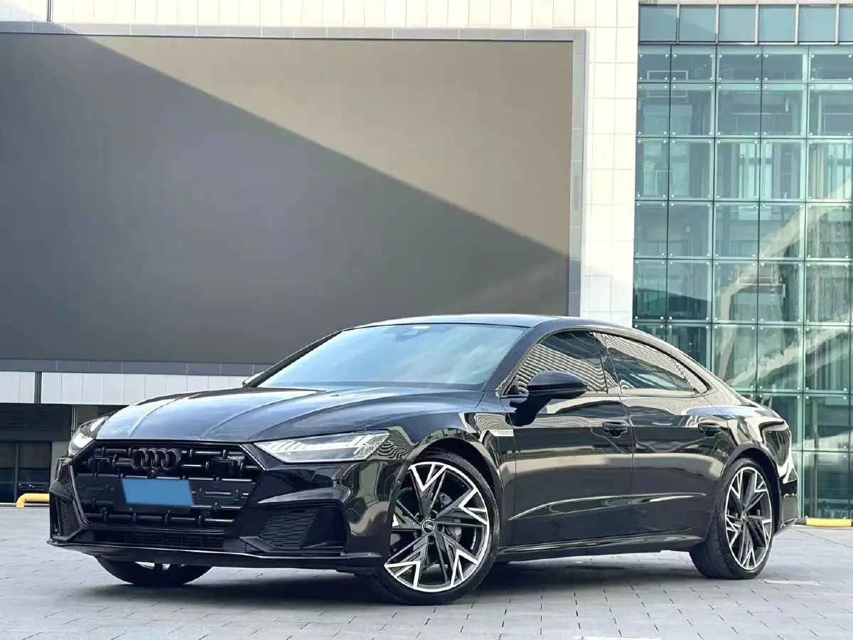 2024 Audi A7L 2.0T 245HP L4 7DCT