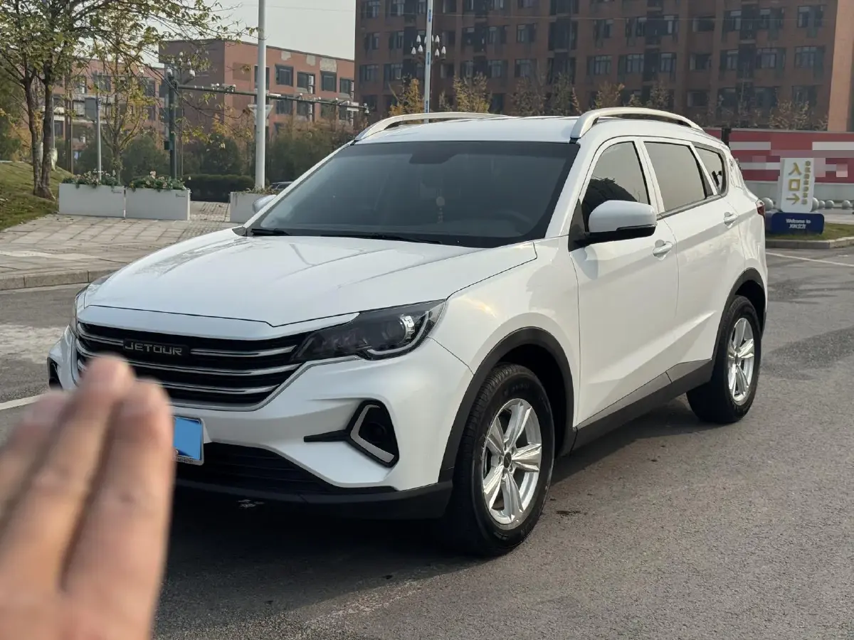 2022 Jetour X70M 1.5T 156HP L4 6MT