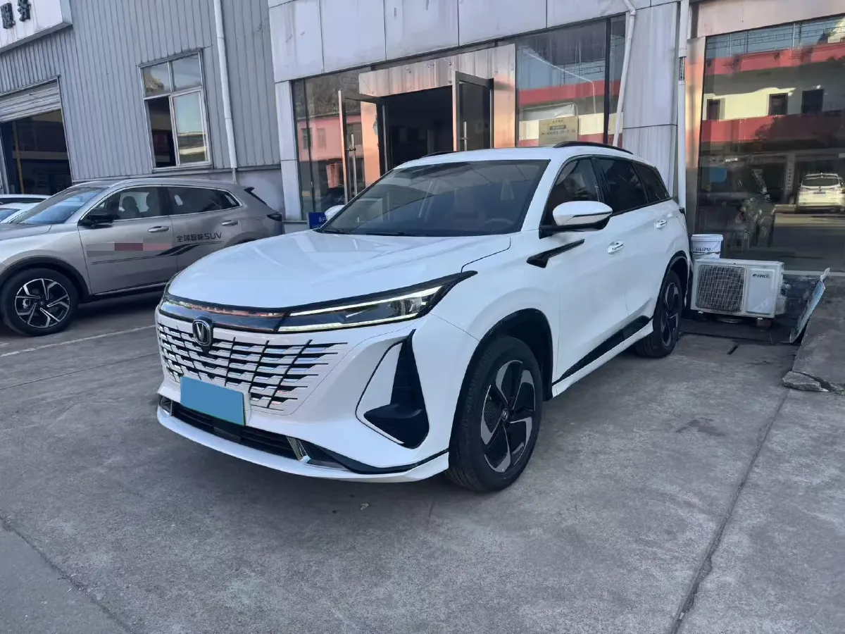 2023 ChangAn CS75 Plus iDD 1.5T 170HP L4 6TCT PHEV 28.39KWH,autocango,china used car exporter,china ev exporter,chinese used car exporter,chinese used ev exporter