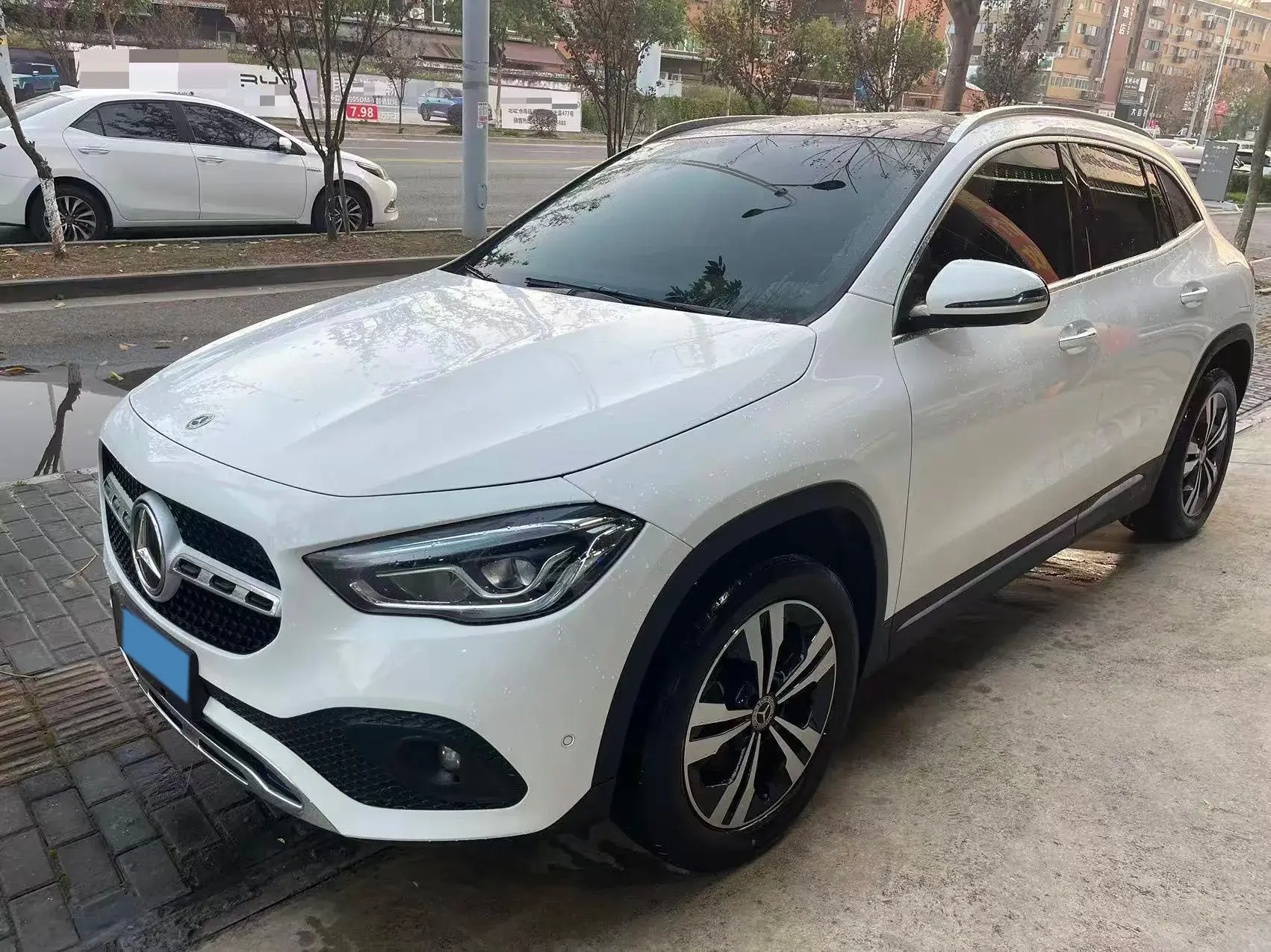 2020 MERCEDES-BENZ GLA view 1