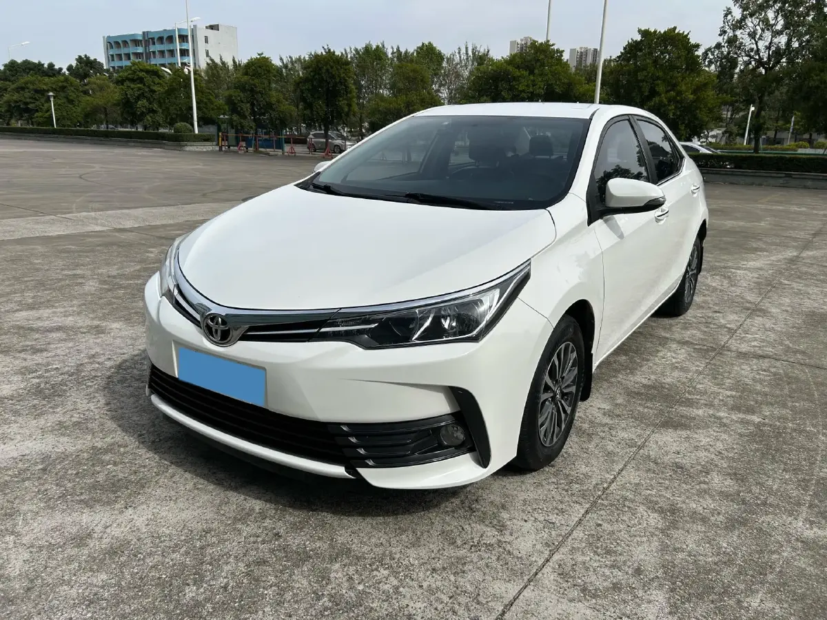 2017 Toyota Corolla 1.2T 116HP L4 CVT
