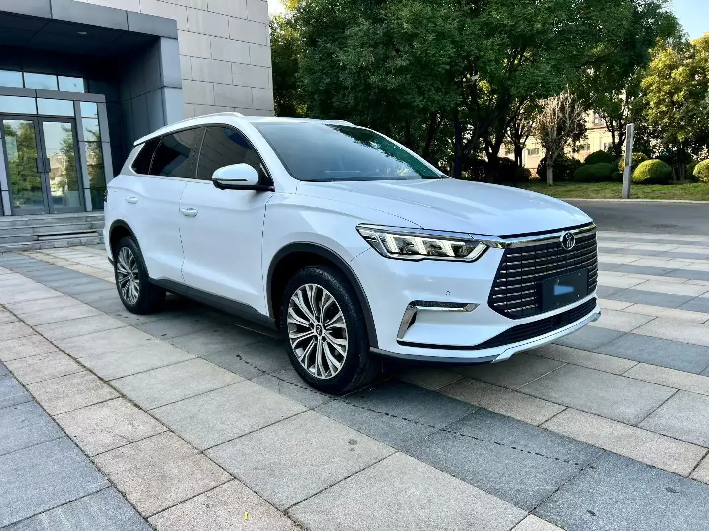 2019 BYD SONG thumbnail 3