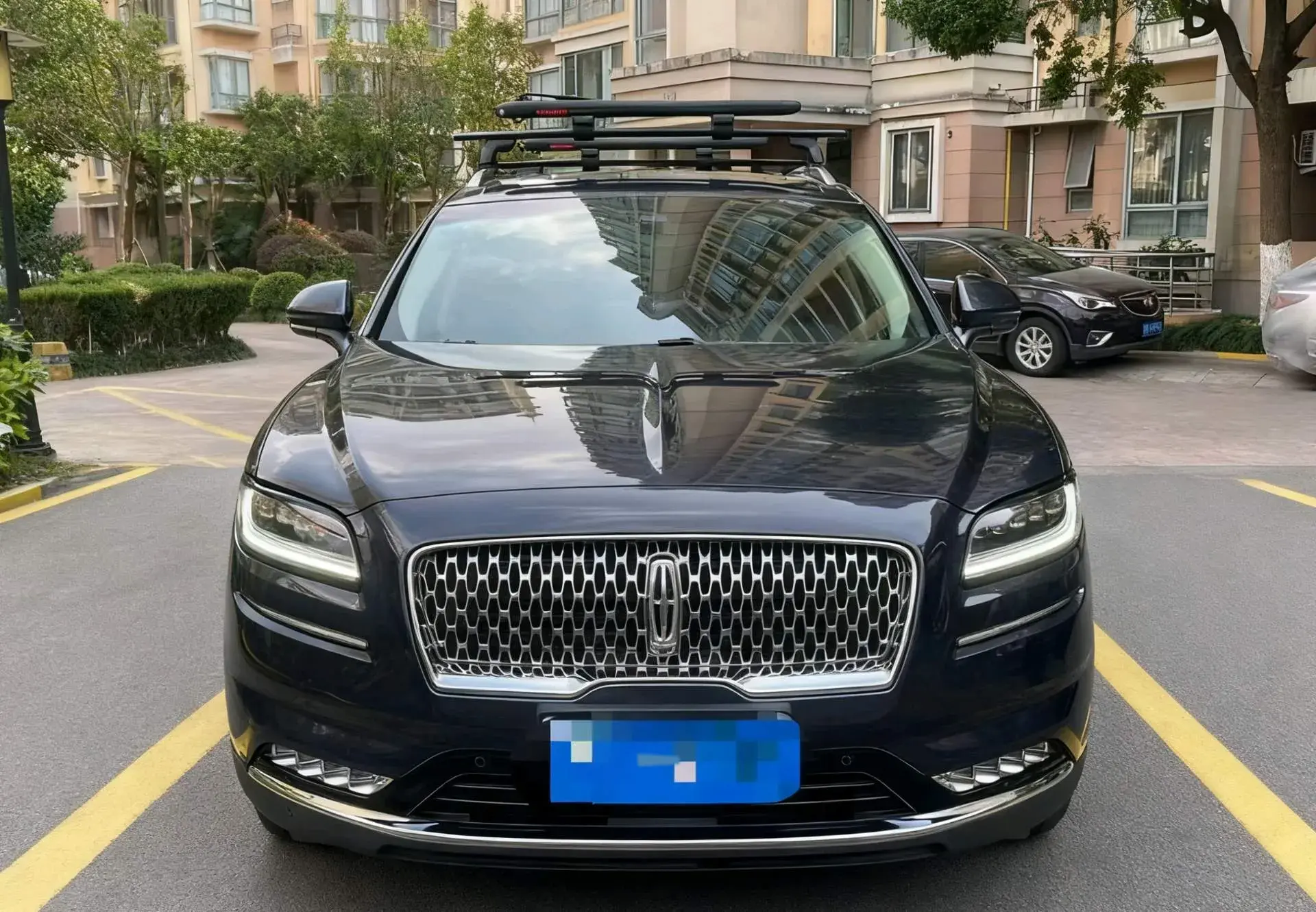 2021 LINCOLN NAUTILUS thumbnail 2