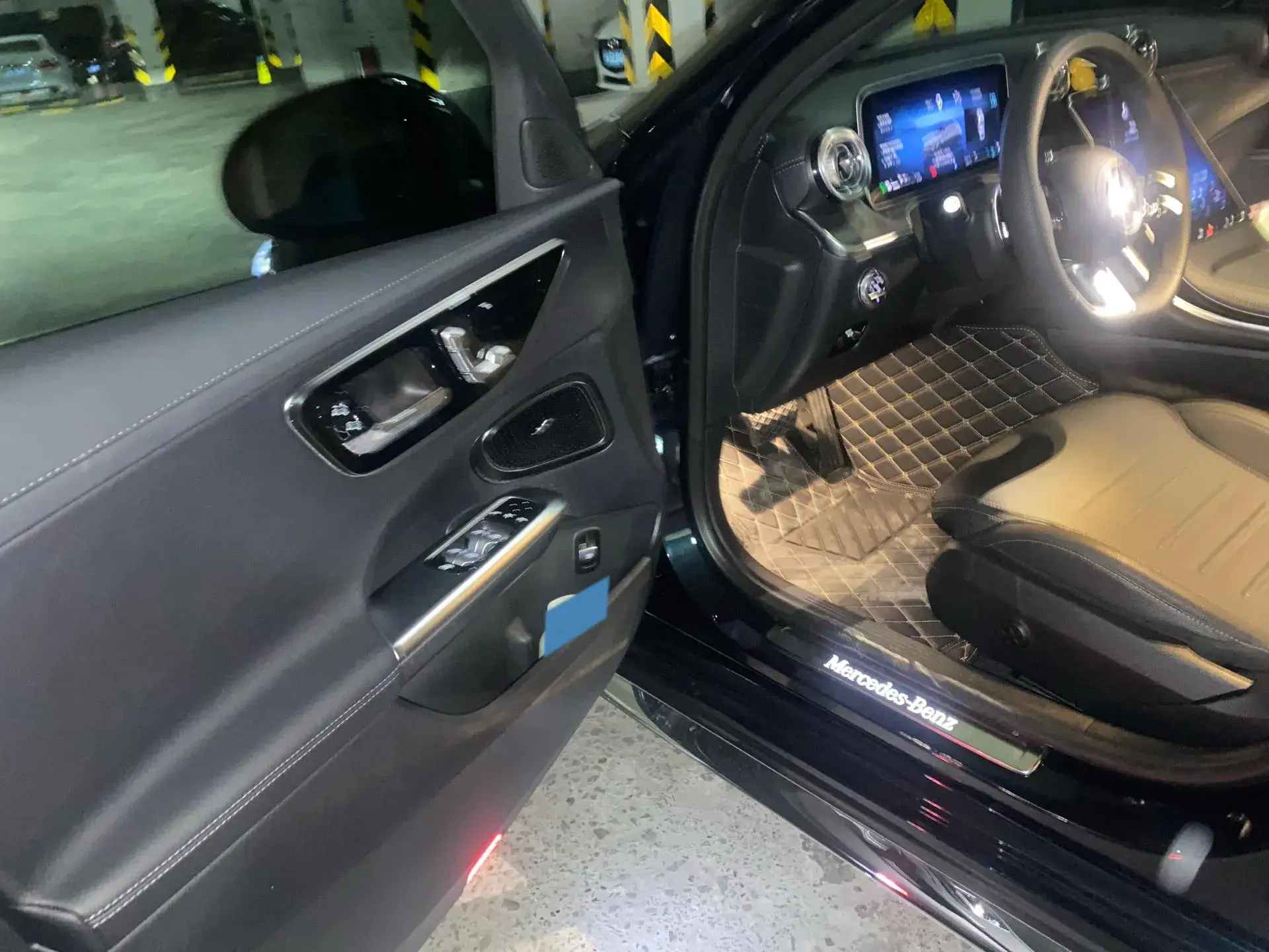 2024 MERCEDES-BENZ C thumbnail 2